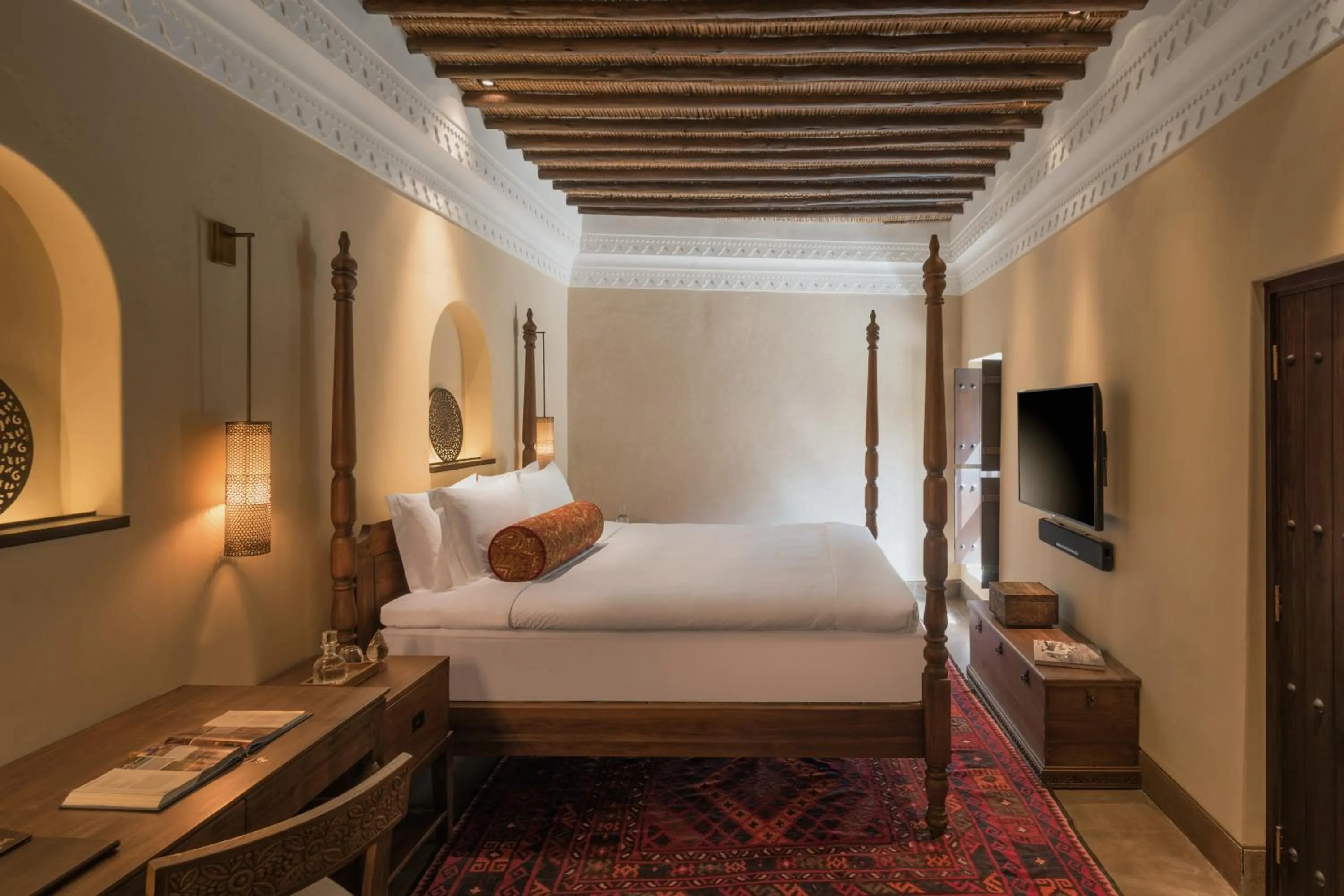 Bed in The Chedi Al Bait, Sharjah