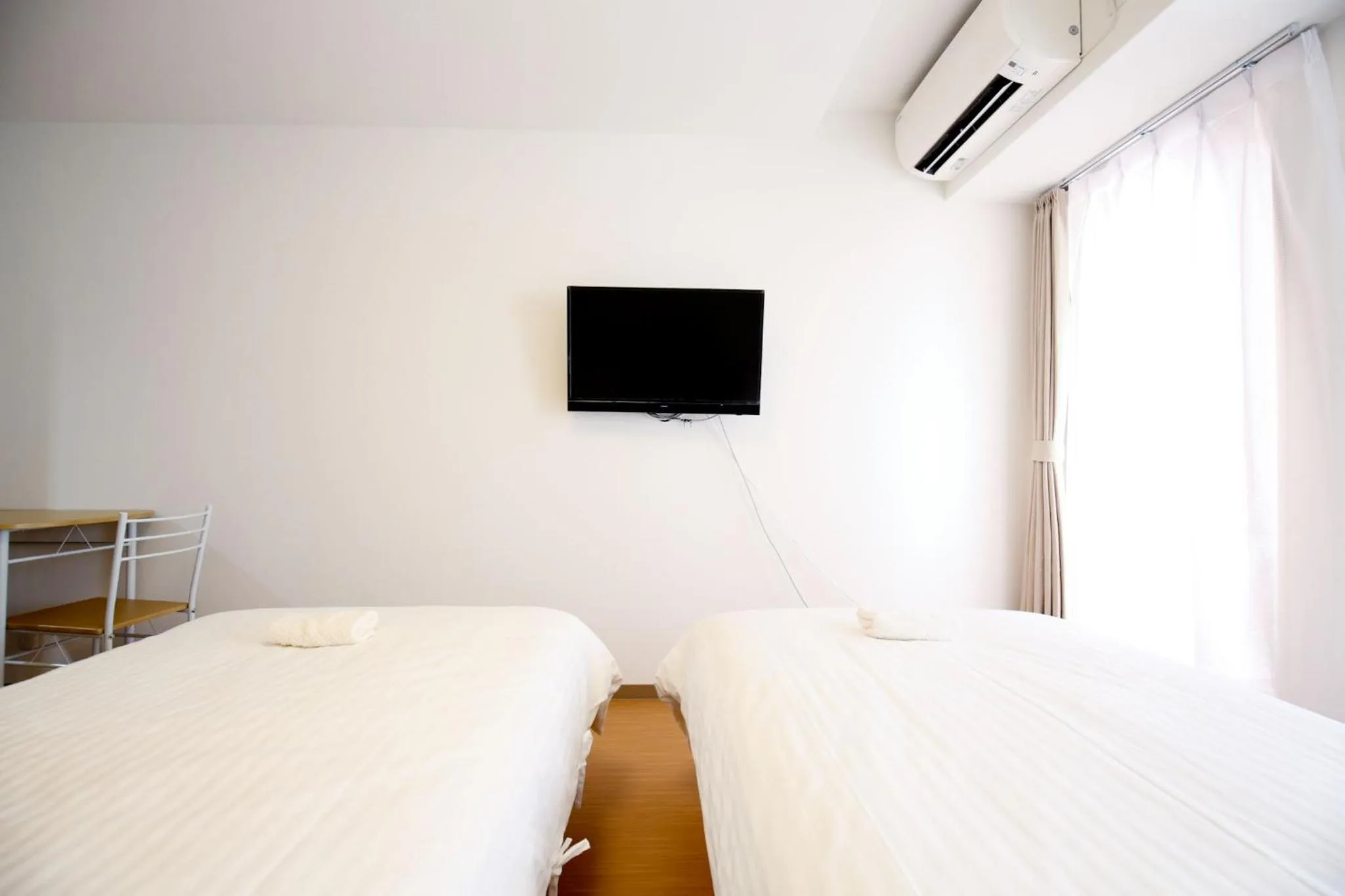 Photo of the whole room, Bed in Connect Inn