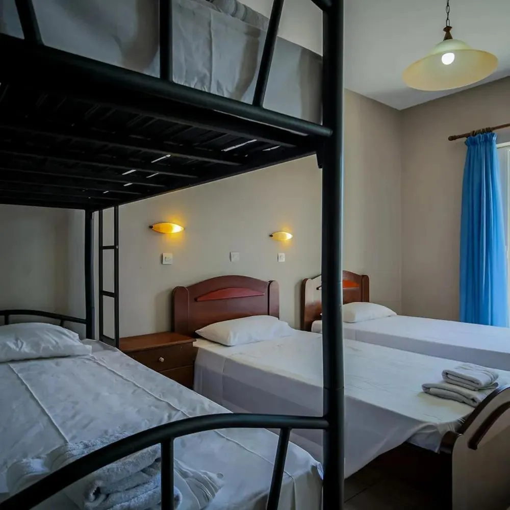 Bedroom, Bed in Perkes Hotel Complex