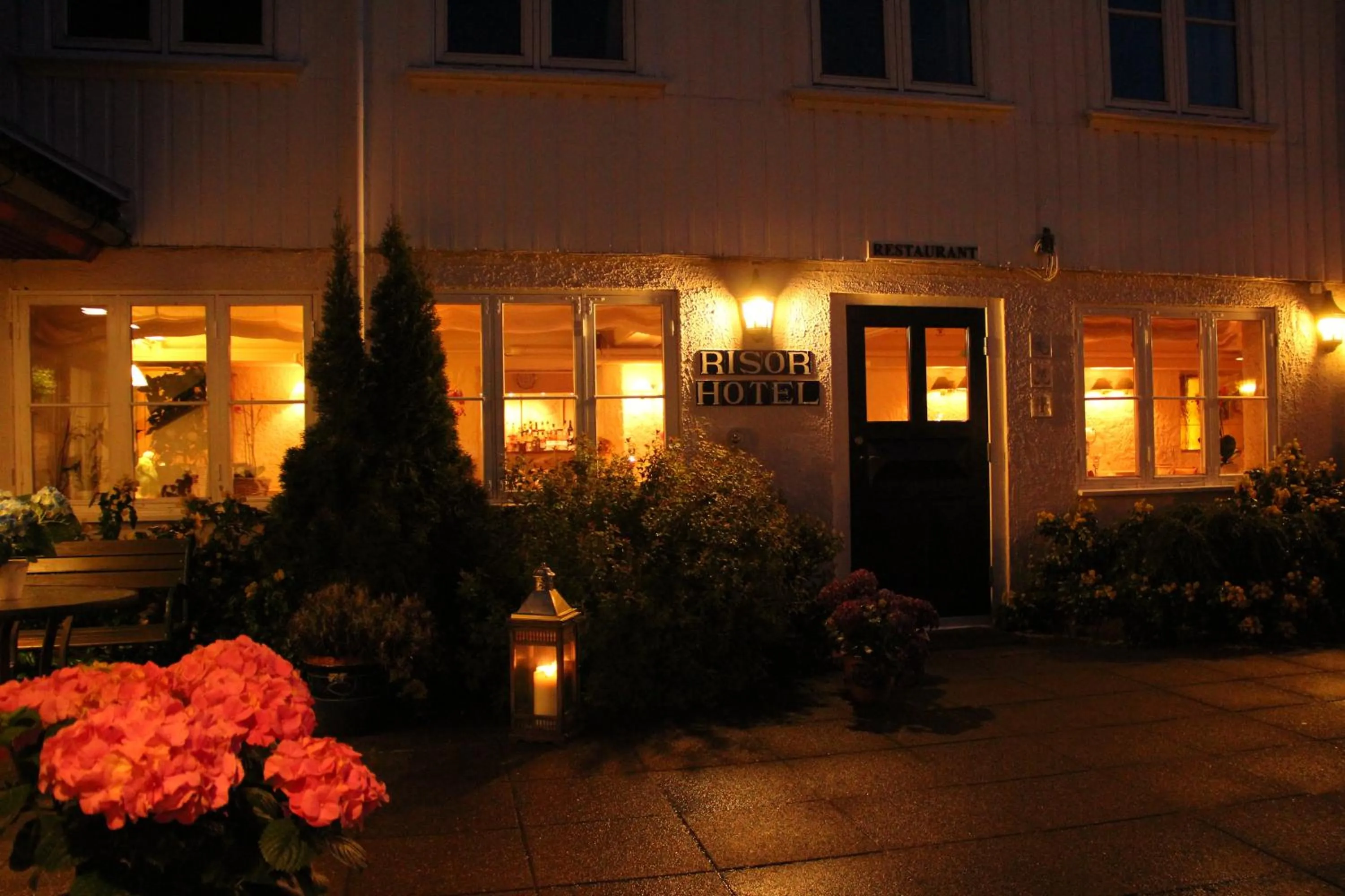 Restaurant/places to eat in Risør Hotel