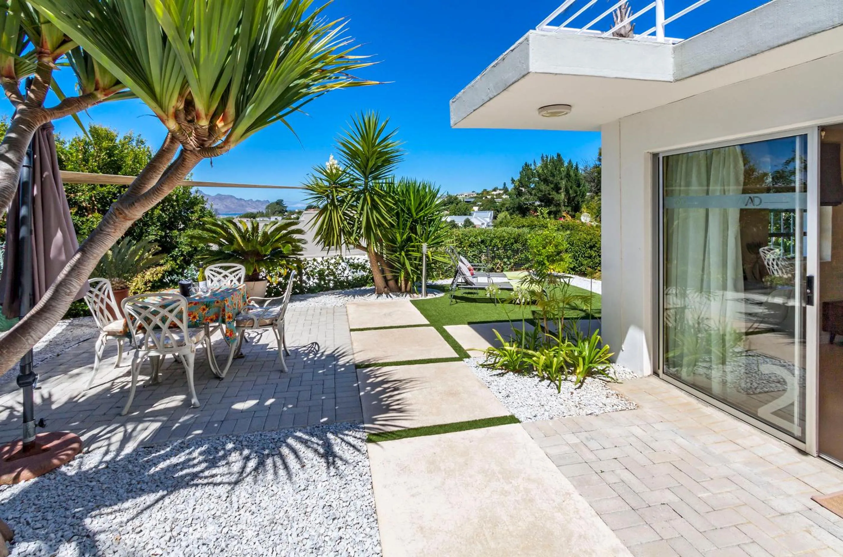 Garden in Morgen Guesthouse Somerset West