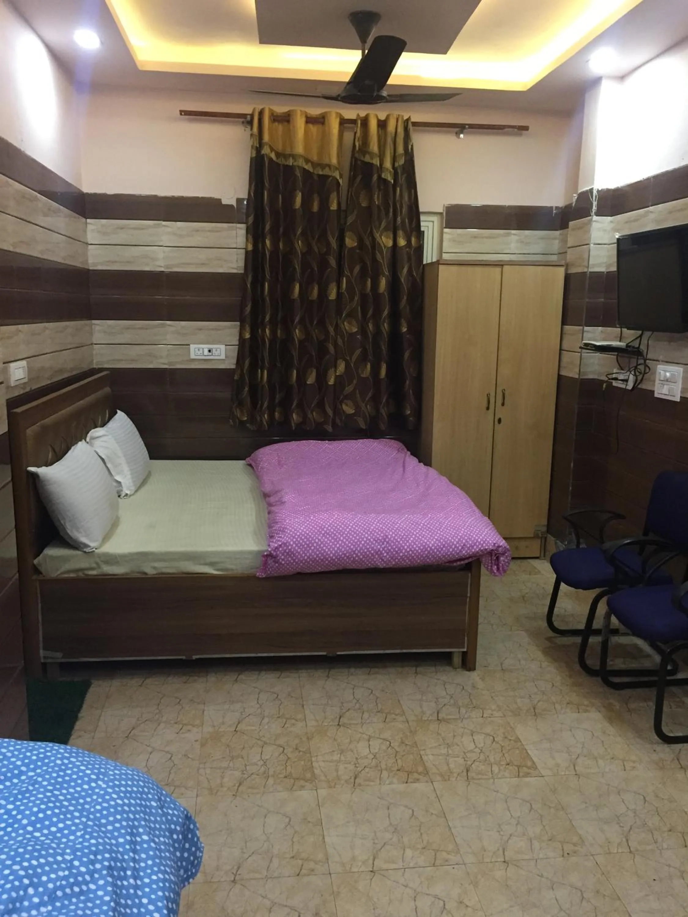 Bed in Royal Residency