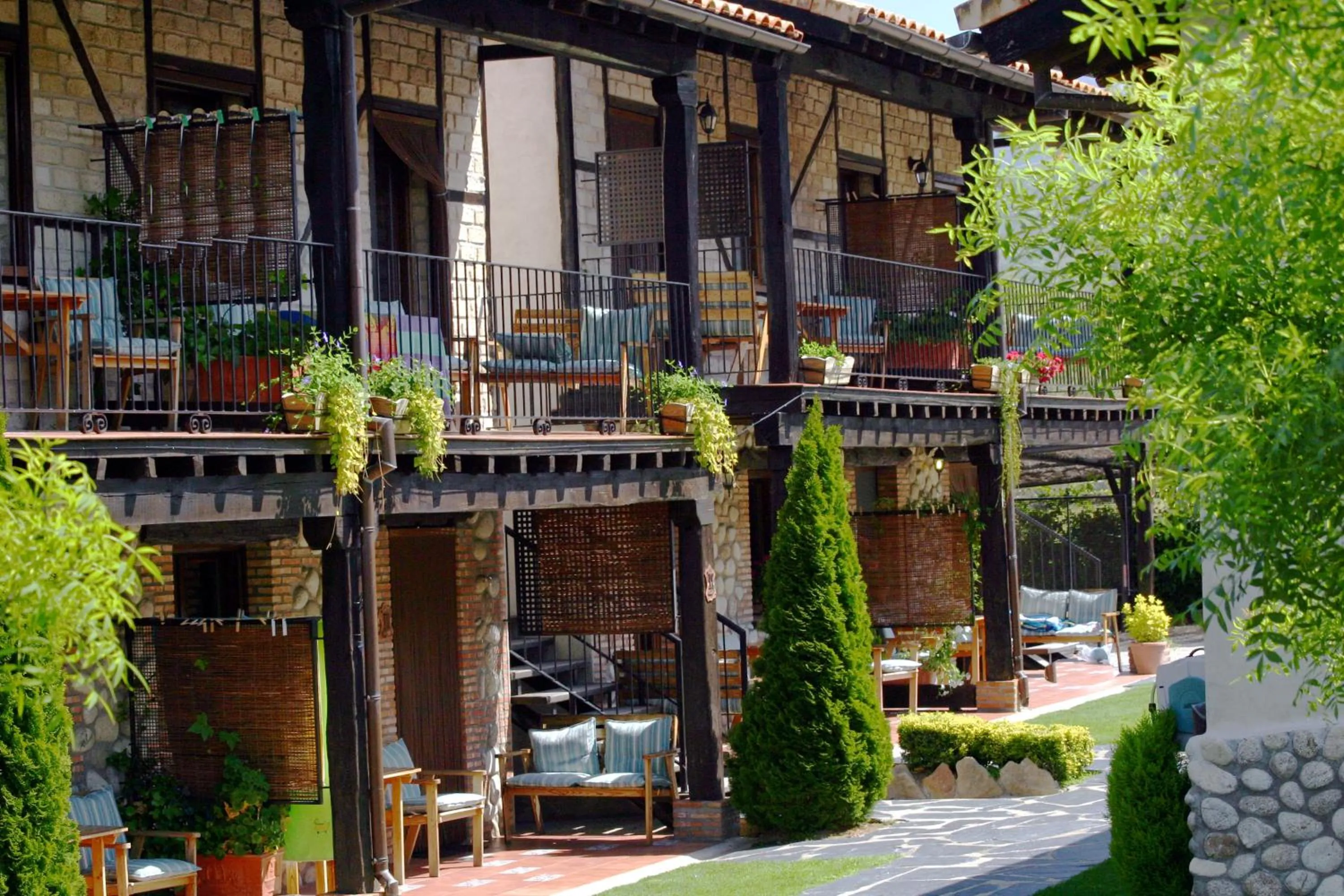 Other in El Canchal de la Gallina -Cafetería -Aparcamiento gratis - Jacuzzi - Piscina de agua caliente abierta desde el 28 de Marzo