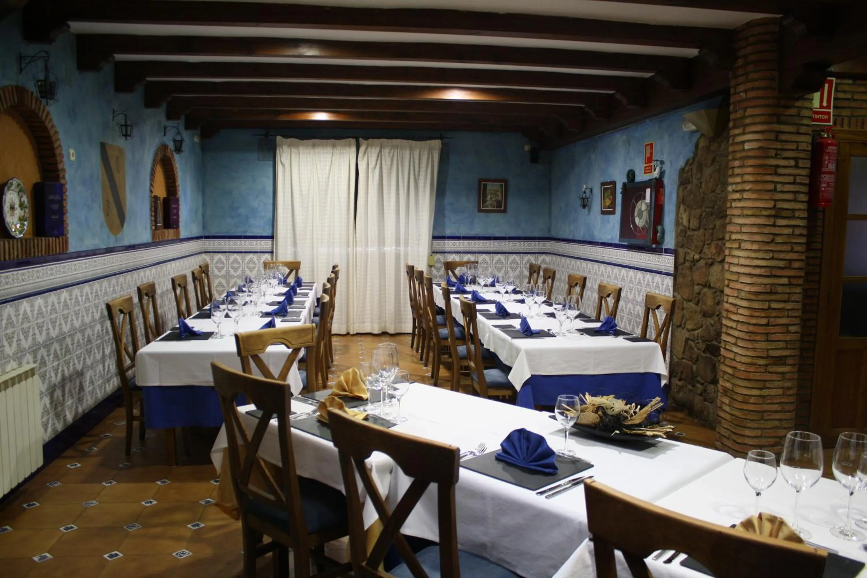 Restaurant/places to eat in Hotel Carvajal