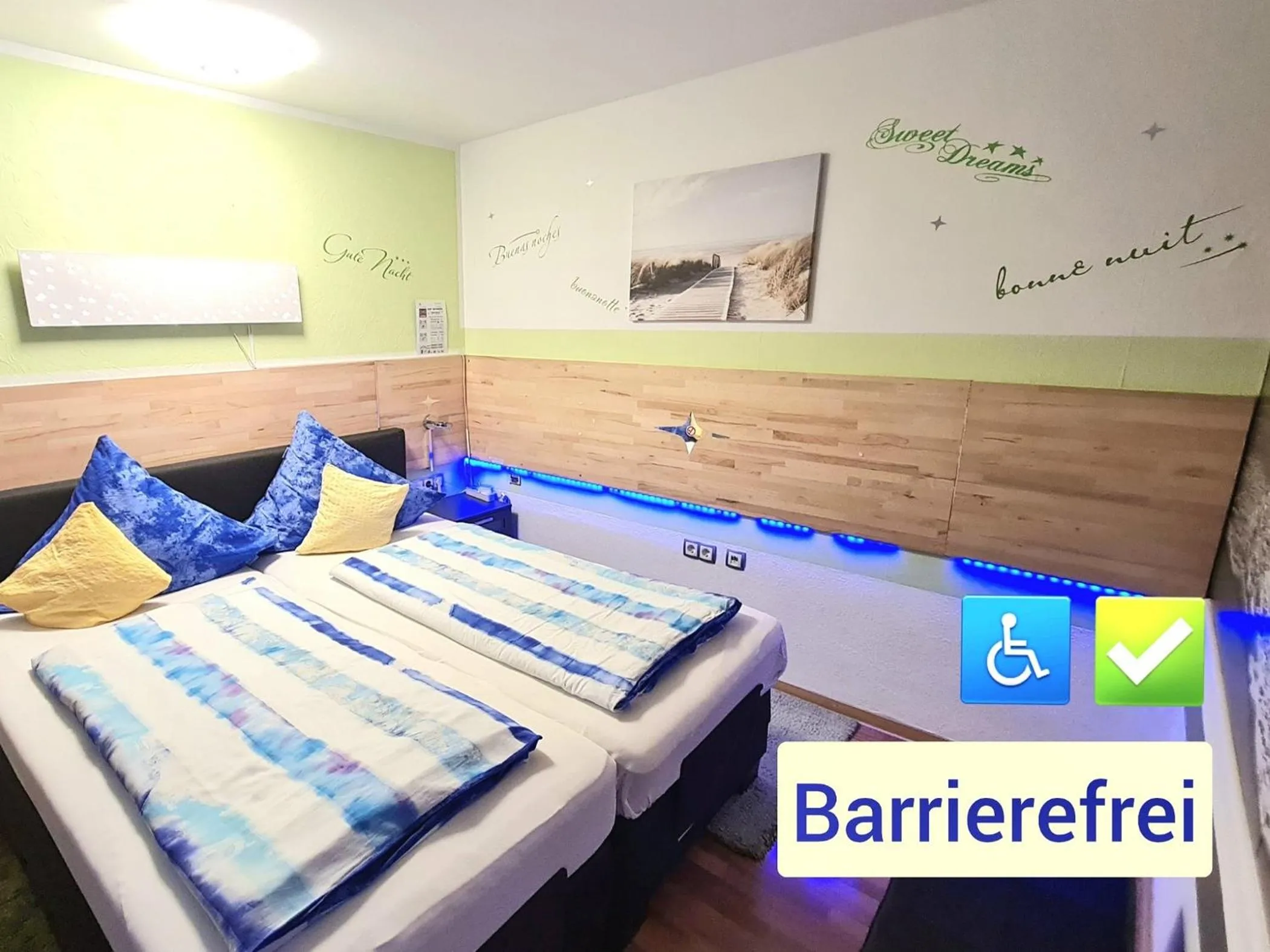 Bed in Hotel Garni Rodenbach