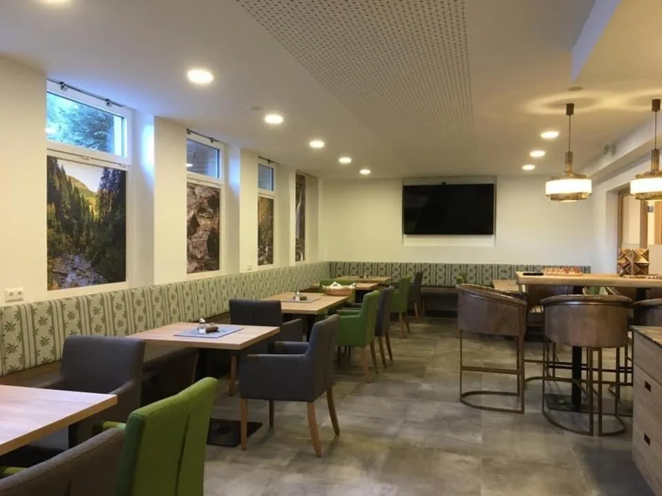 Restaurant/places to eat in Pension Lagler