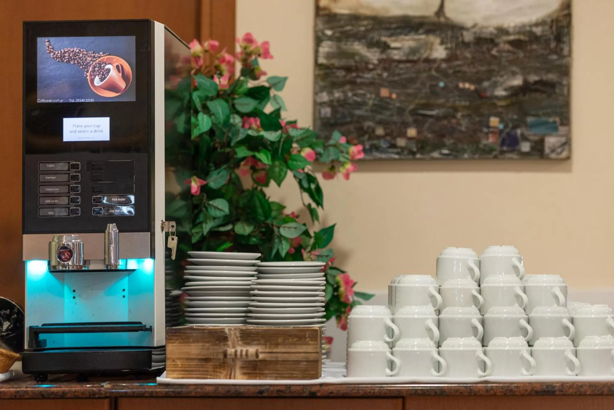 Coffee/tea facilities in Lesse Hotel