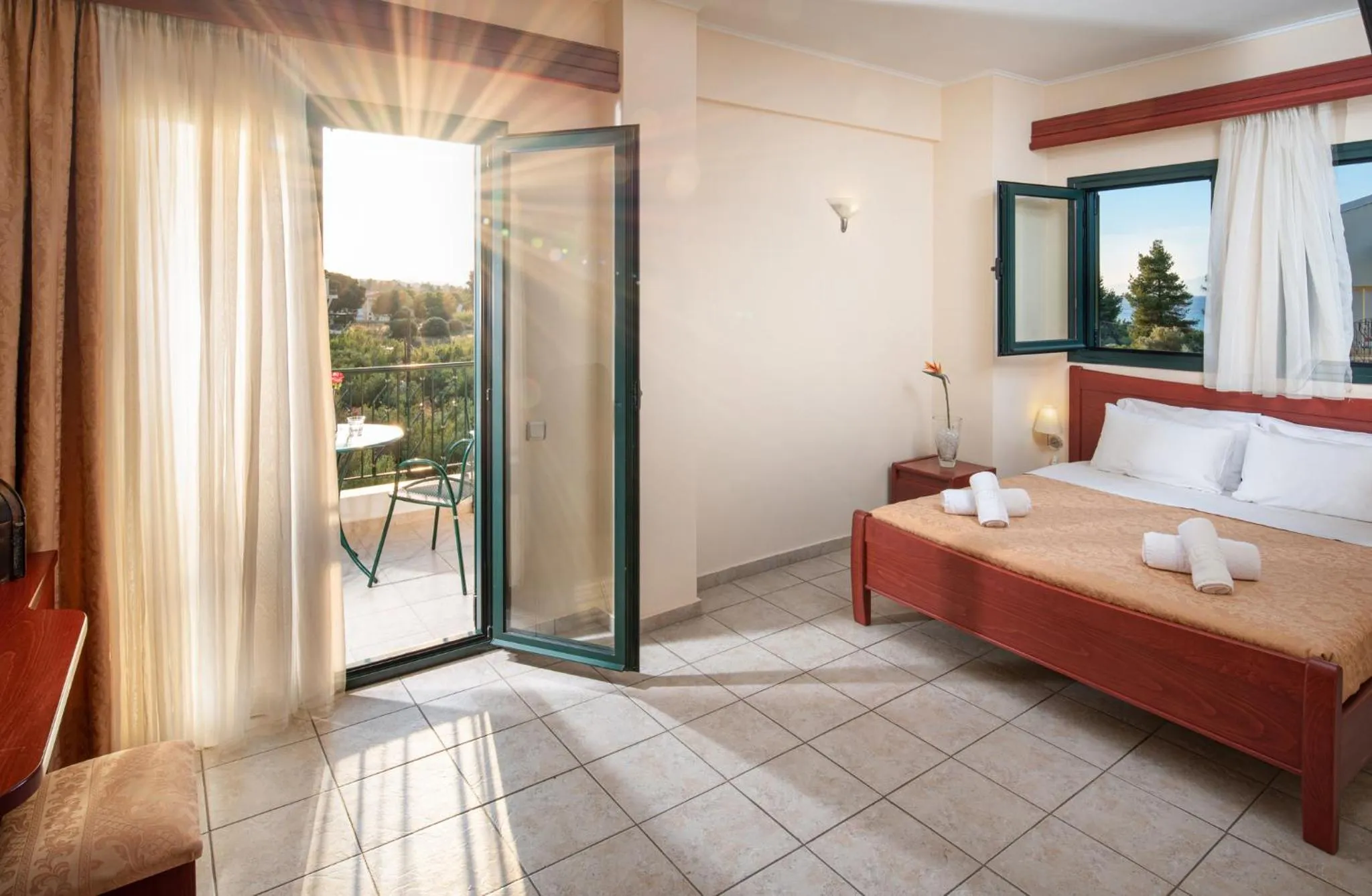 Photo of the whole room in Lesse Hotel