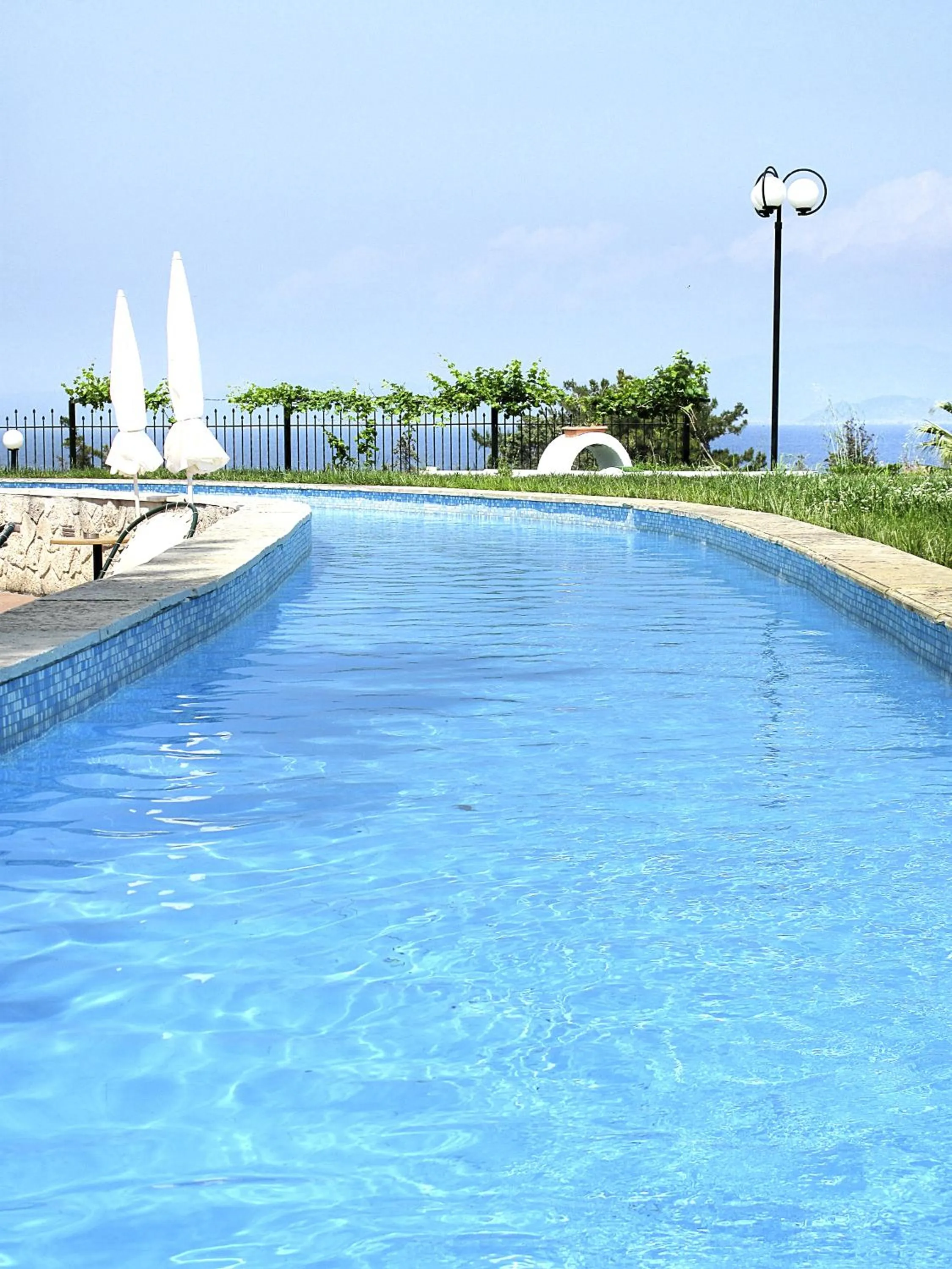 Swimming pool in Lesse Hotel