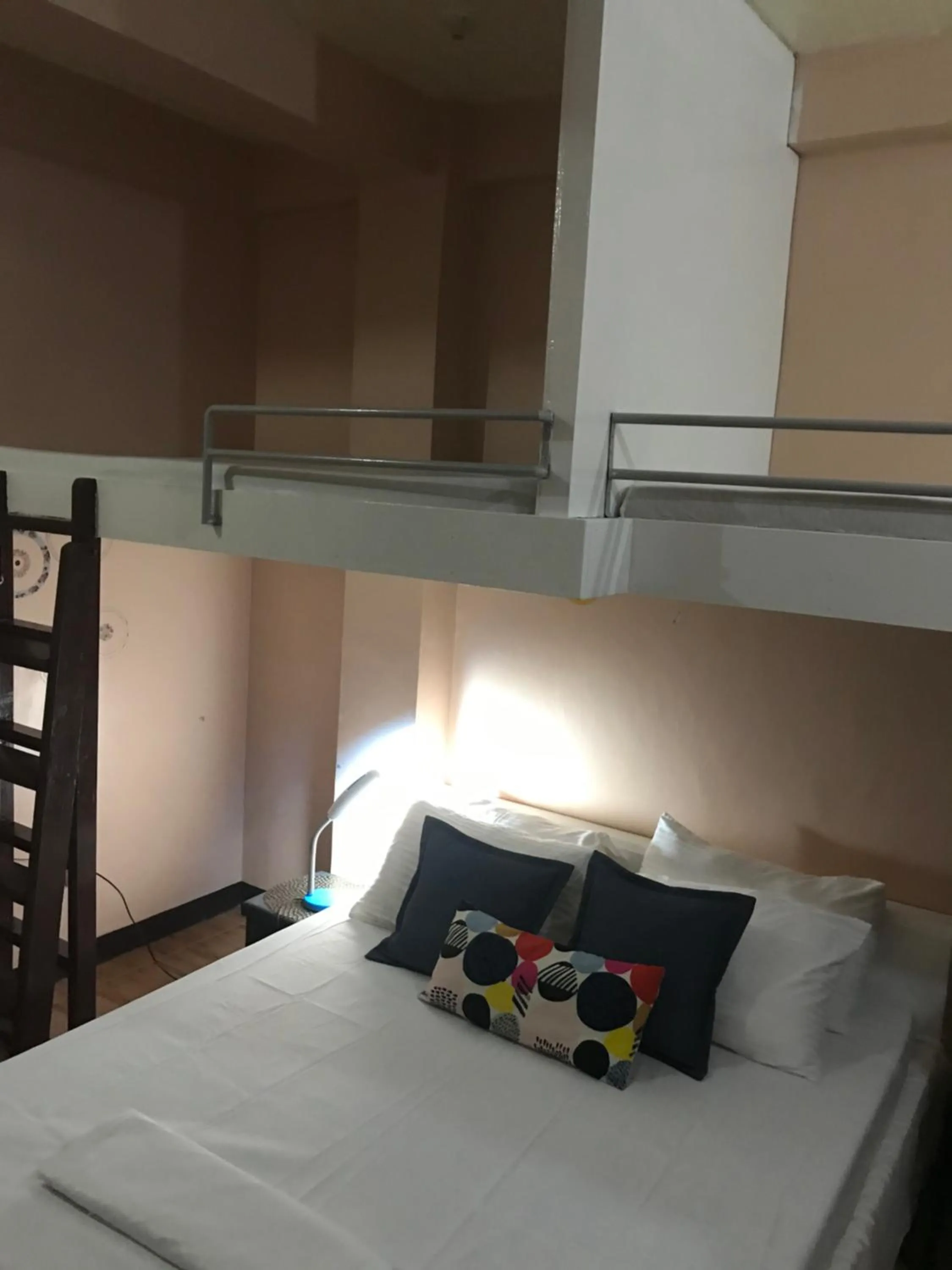 Bed in Palompon lodge