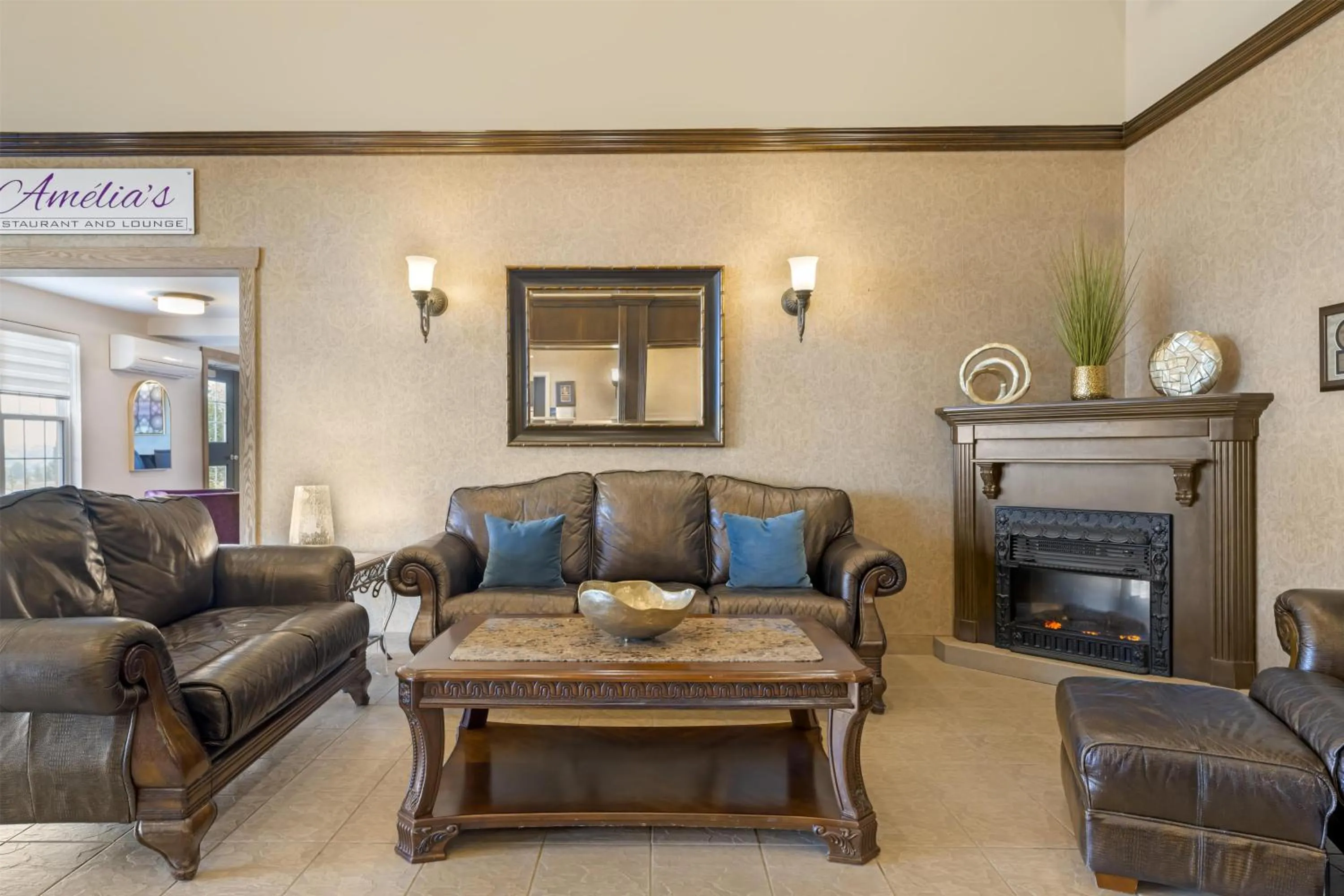 Lobby or reception in Best Western Plus Grand-Sault Hotel & Suites