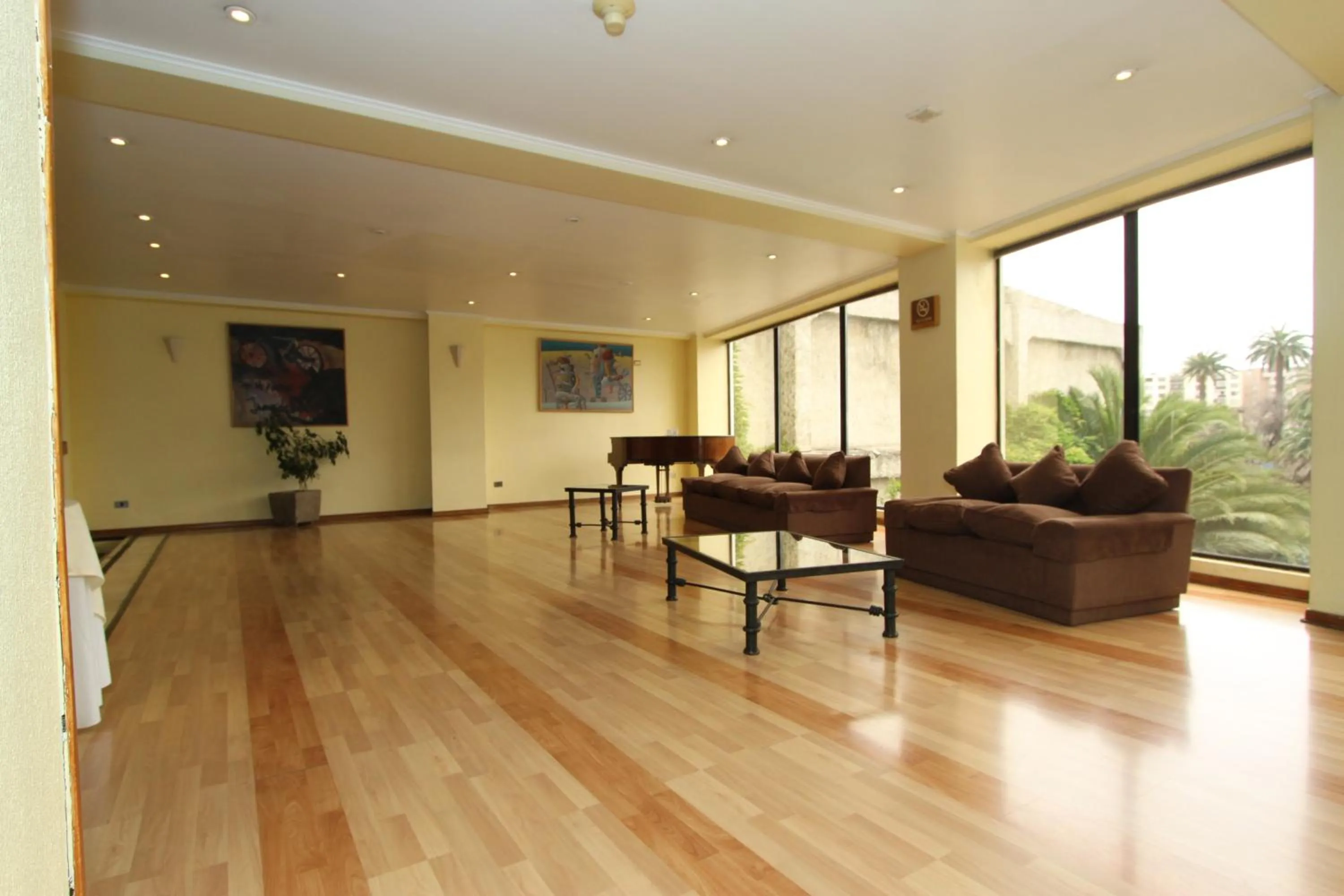 Living room in LRH Viña del Mar and Convention Center