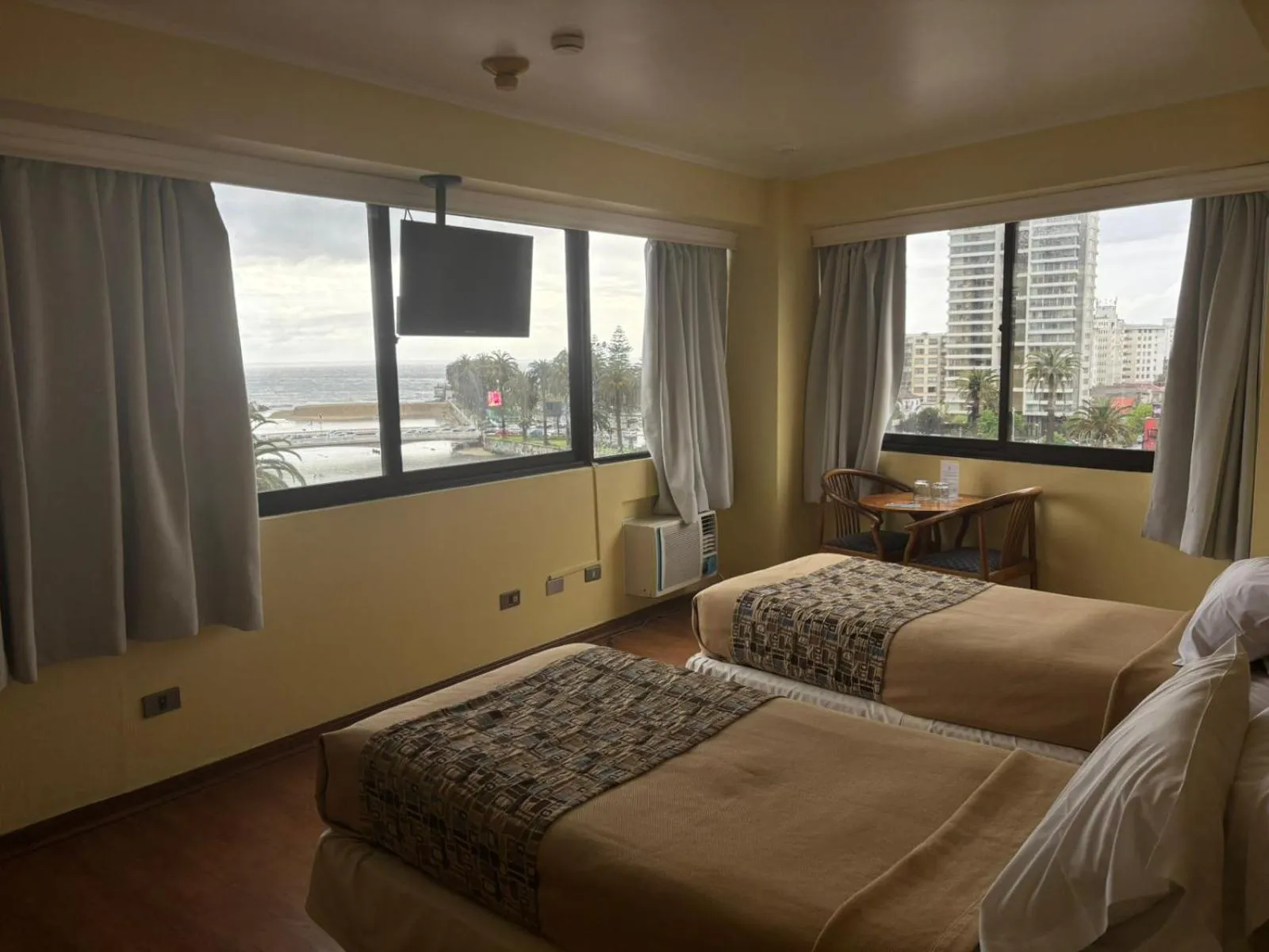 Bedroom, Bed in LRH Viña del Mar and Convention Center