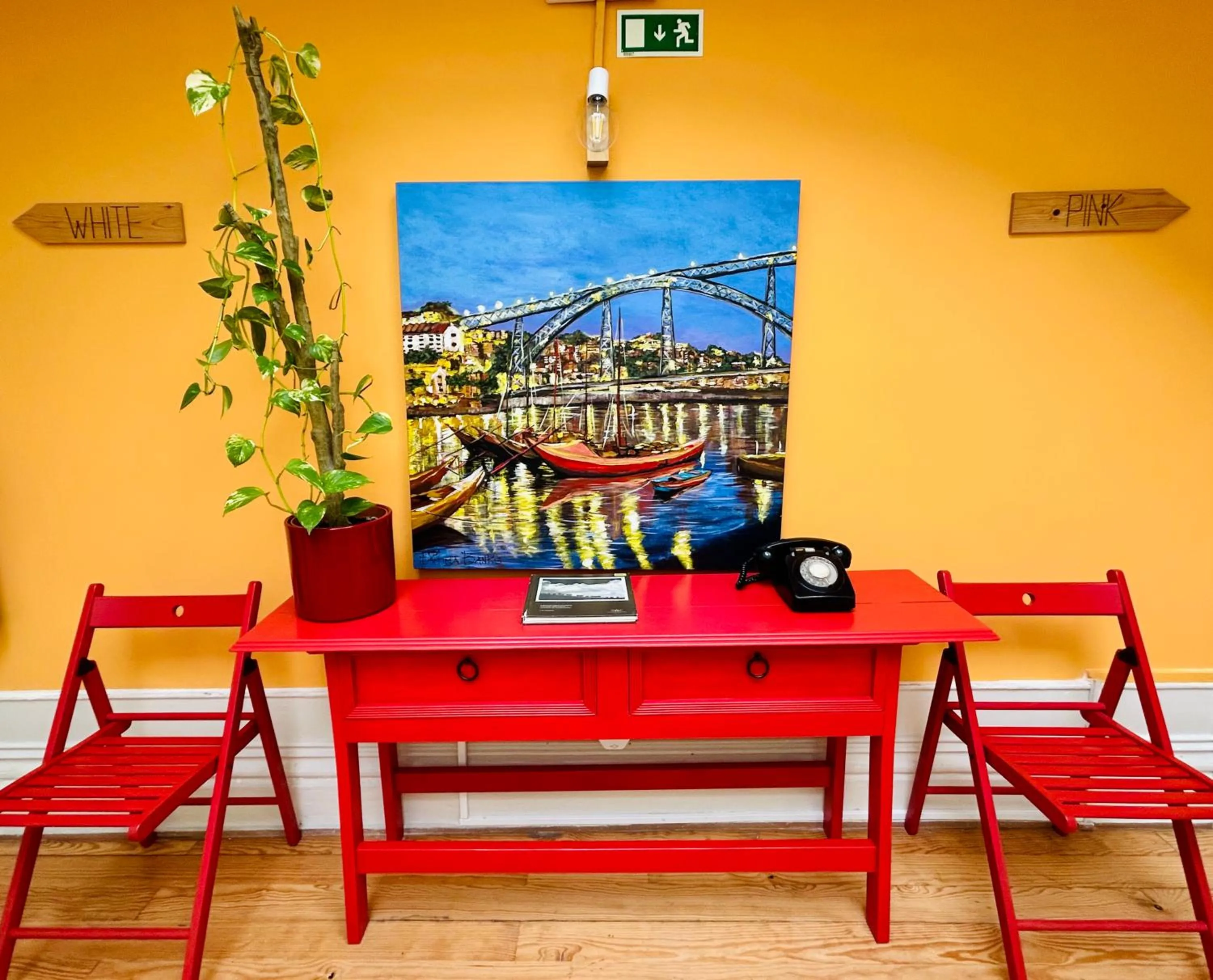 Decorative detail in Porto Wine Hostel