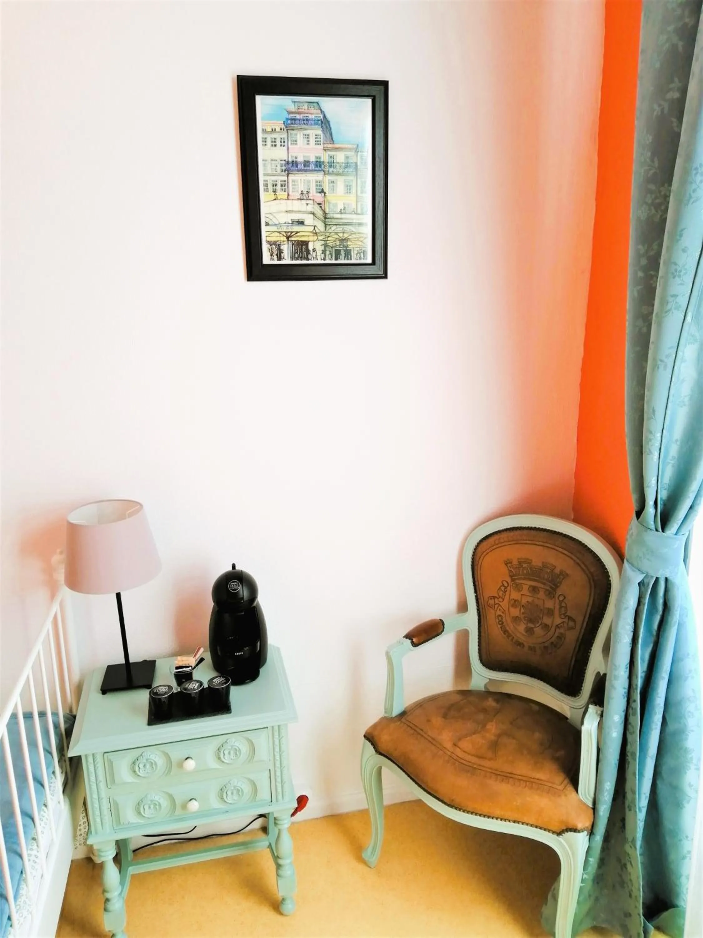 Coffee/tea facilities in Porto Wine Hostel