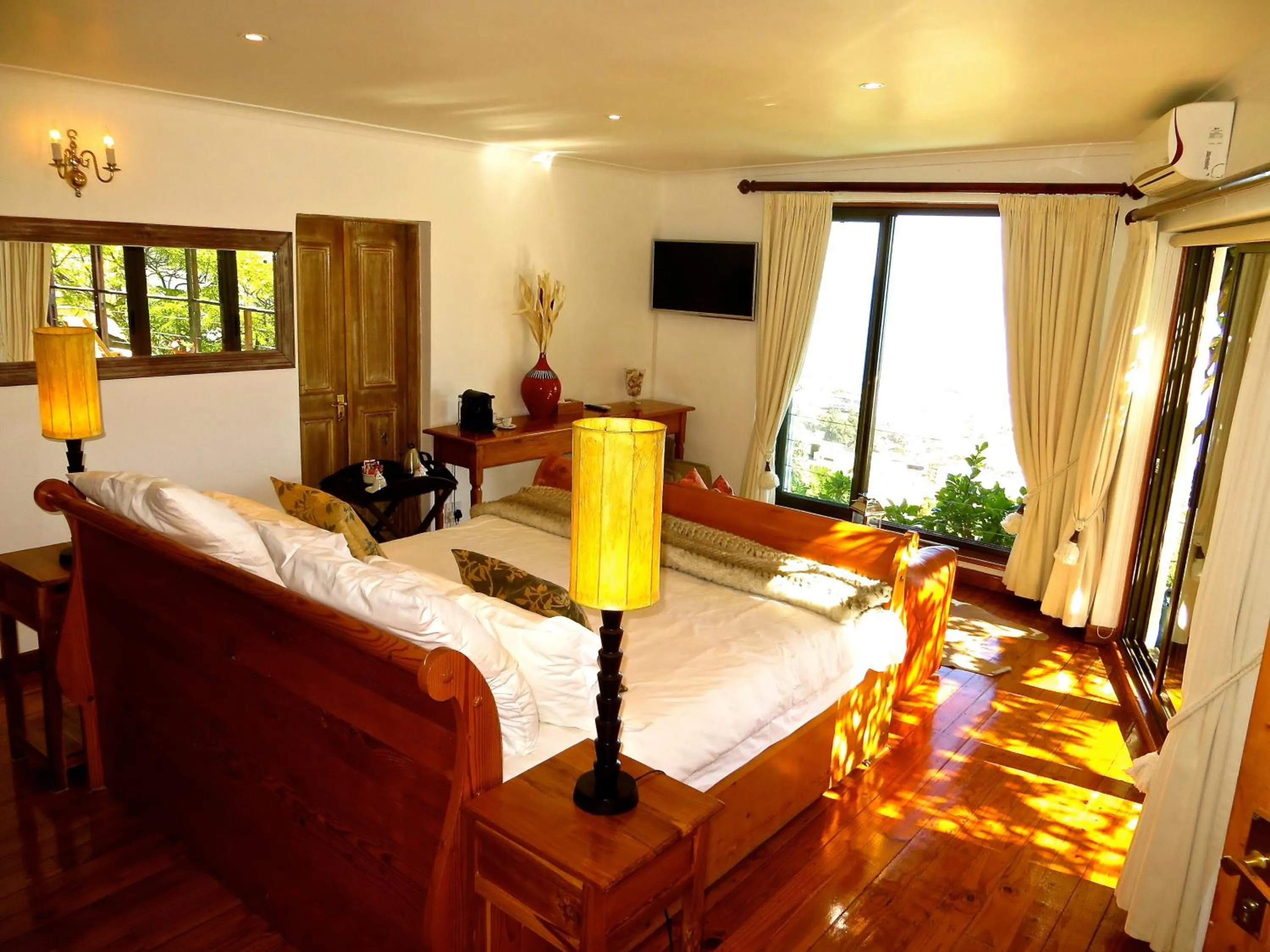 Nearby landmark in Boutique@10