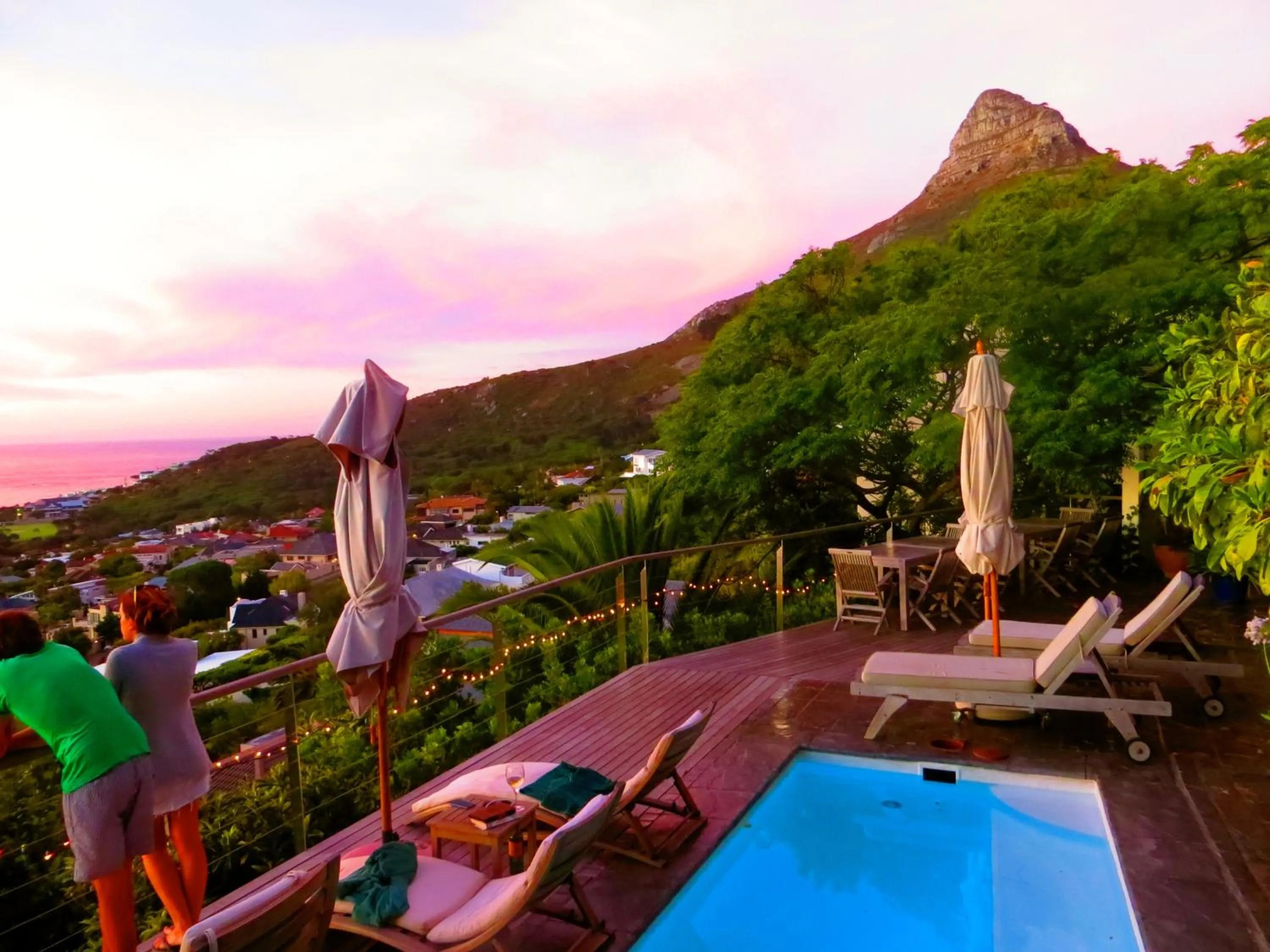 Patio in Boutique@10