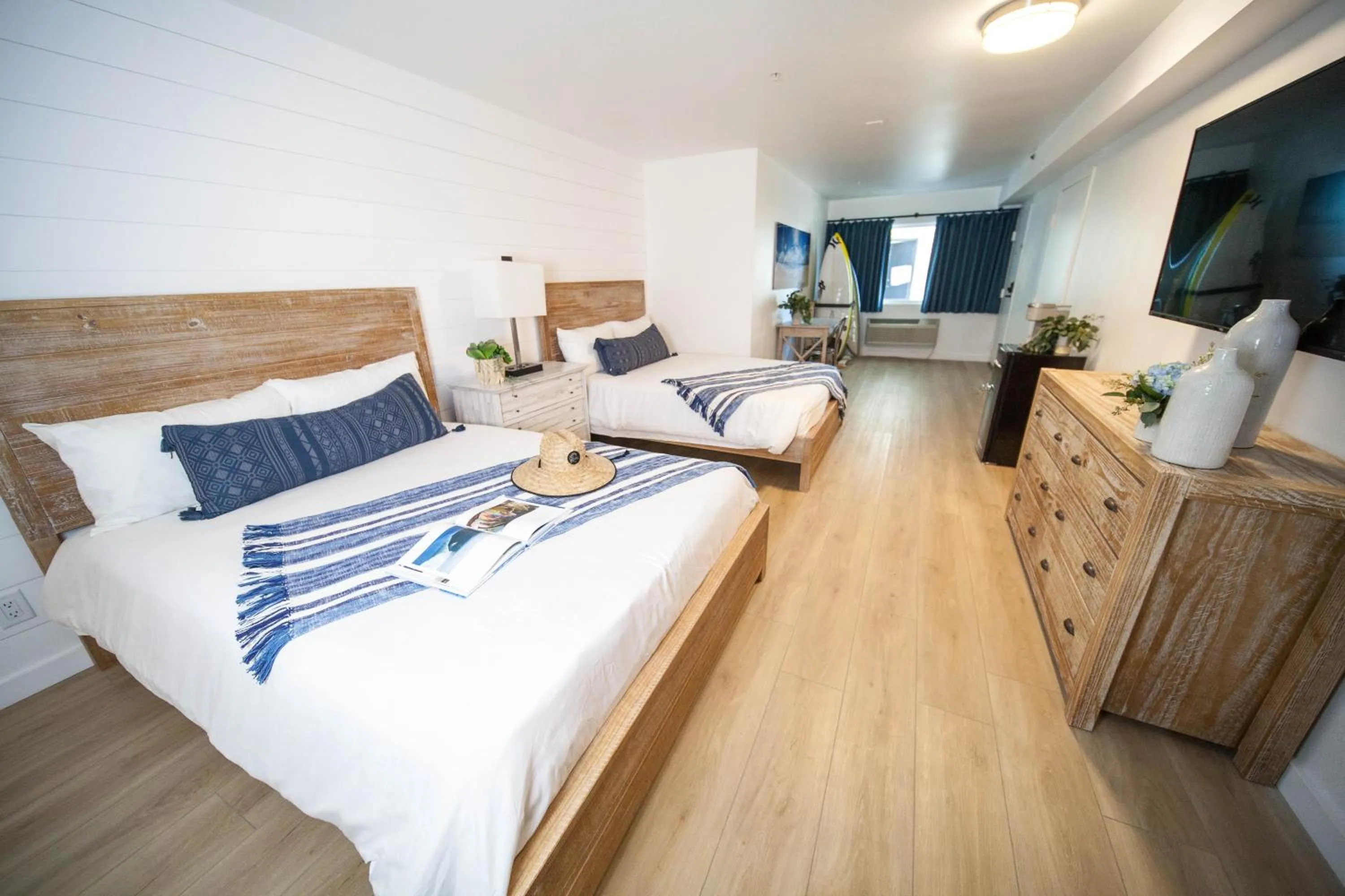 Bed in The Surfbreak Hotel