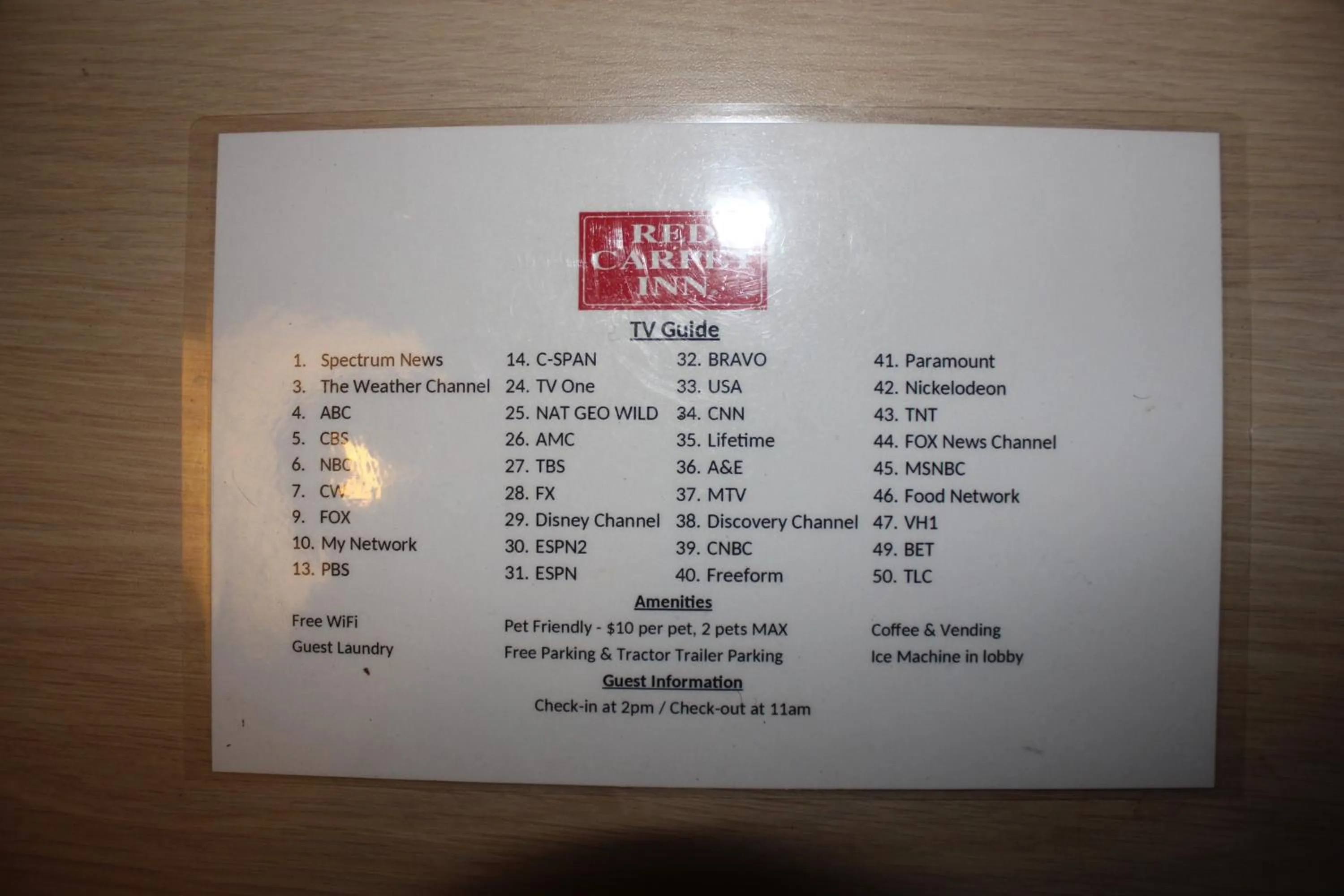 TV and multimedia in Red Carpet Inn - Louisville