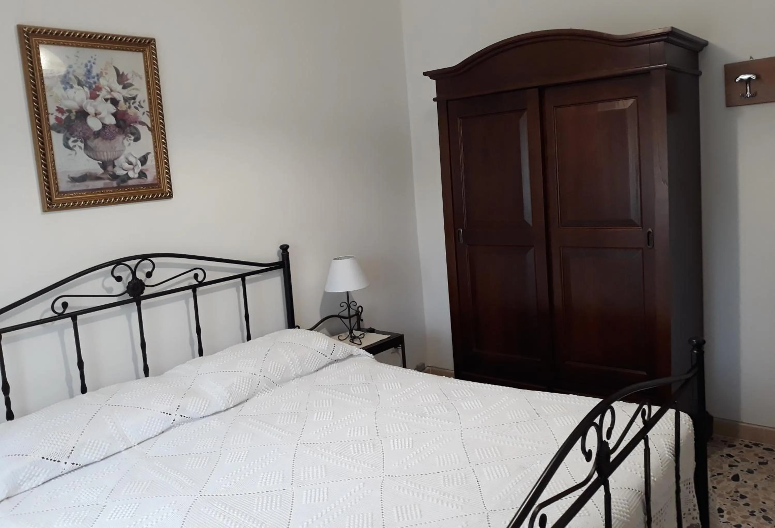 Bedroom in B&B Is Murdegus