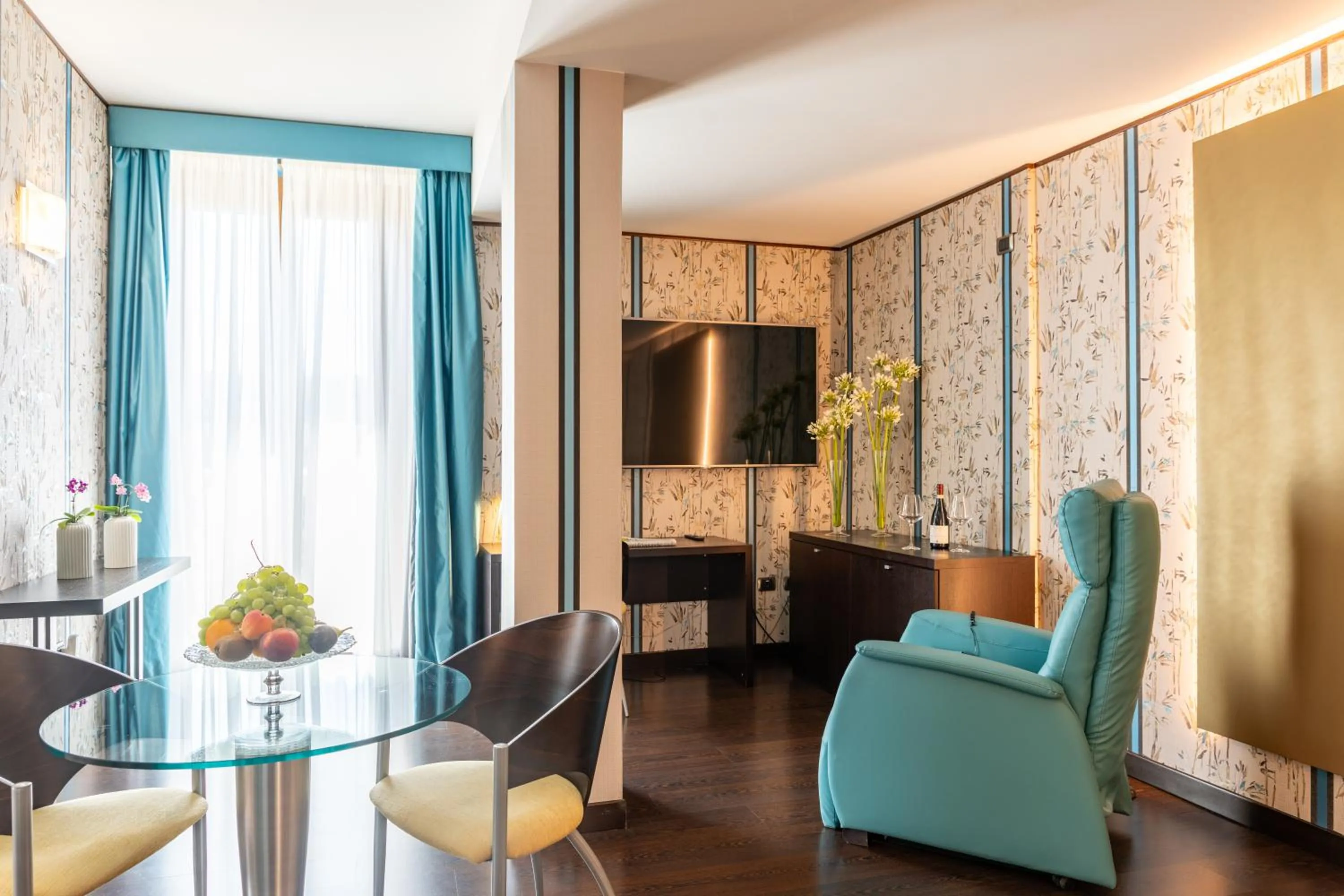 Seating area in Hotel Valentino