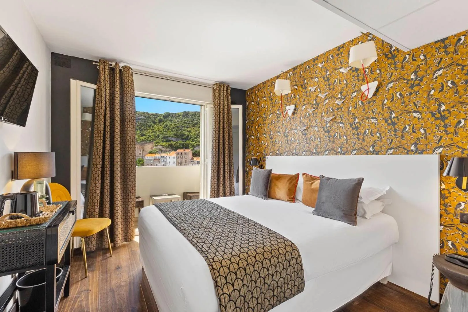 Bedroom, Bed in Solemare