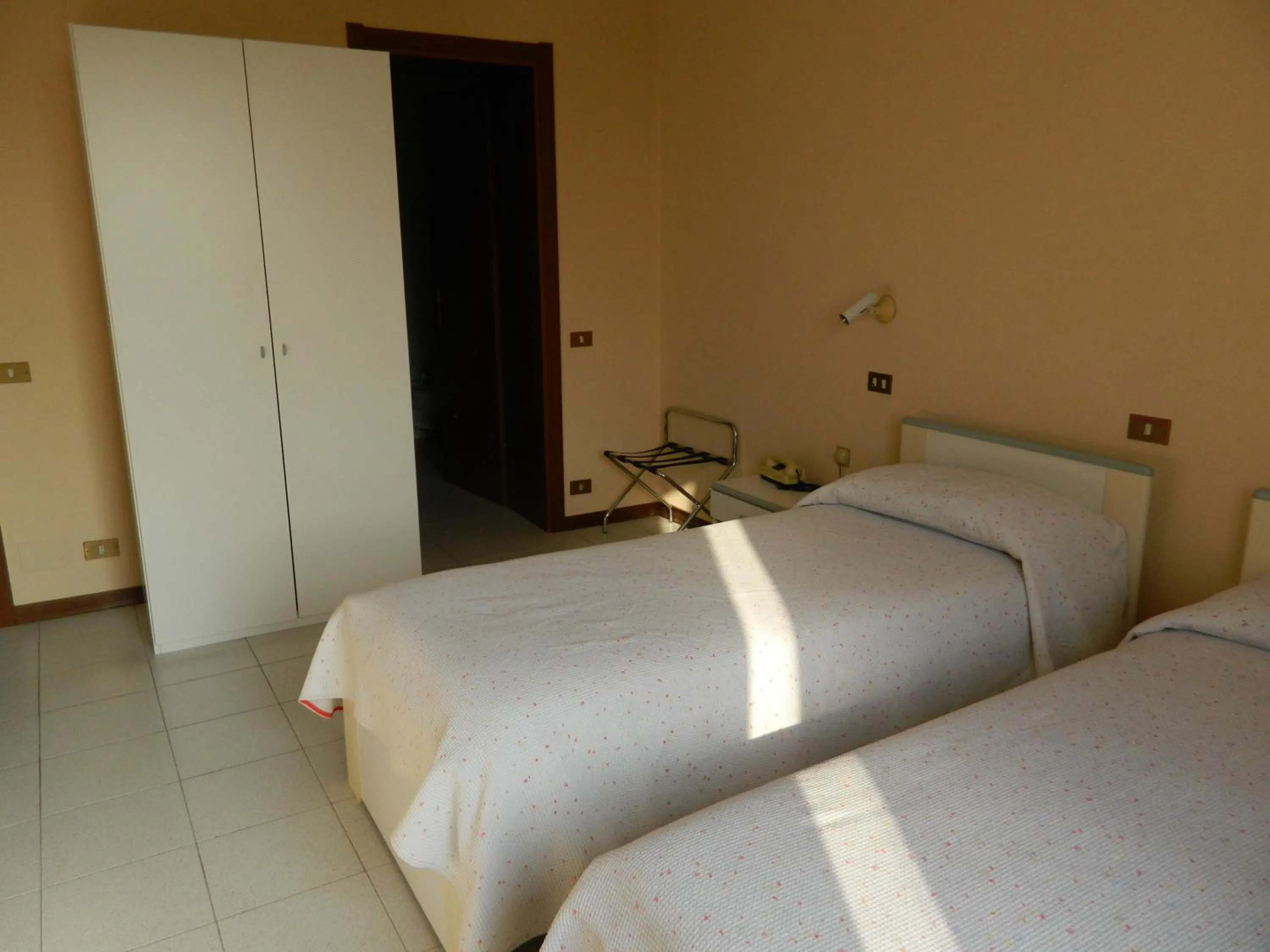 Bedroom, Bed in Albergo Michieletto