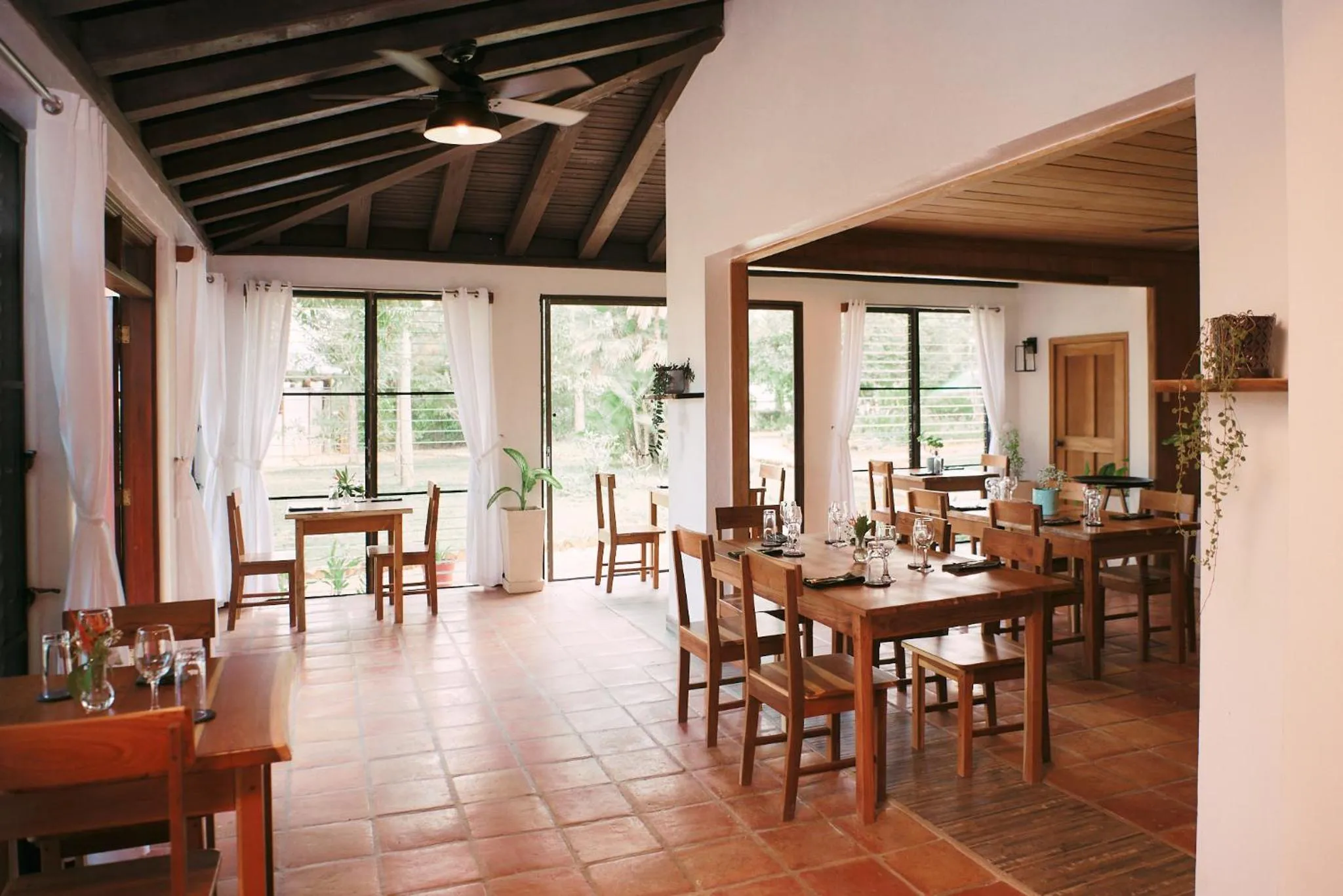 Restaurant/places to eat in Hidden Valley Wilderness Lodge