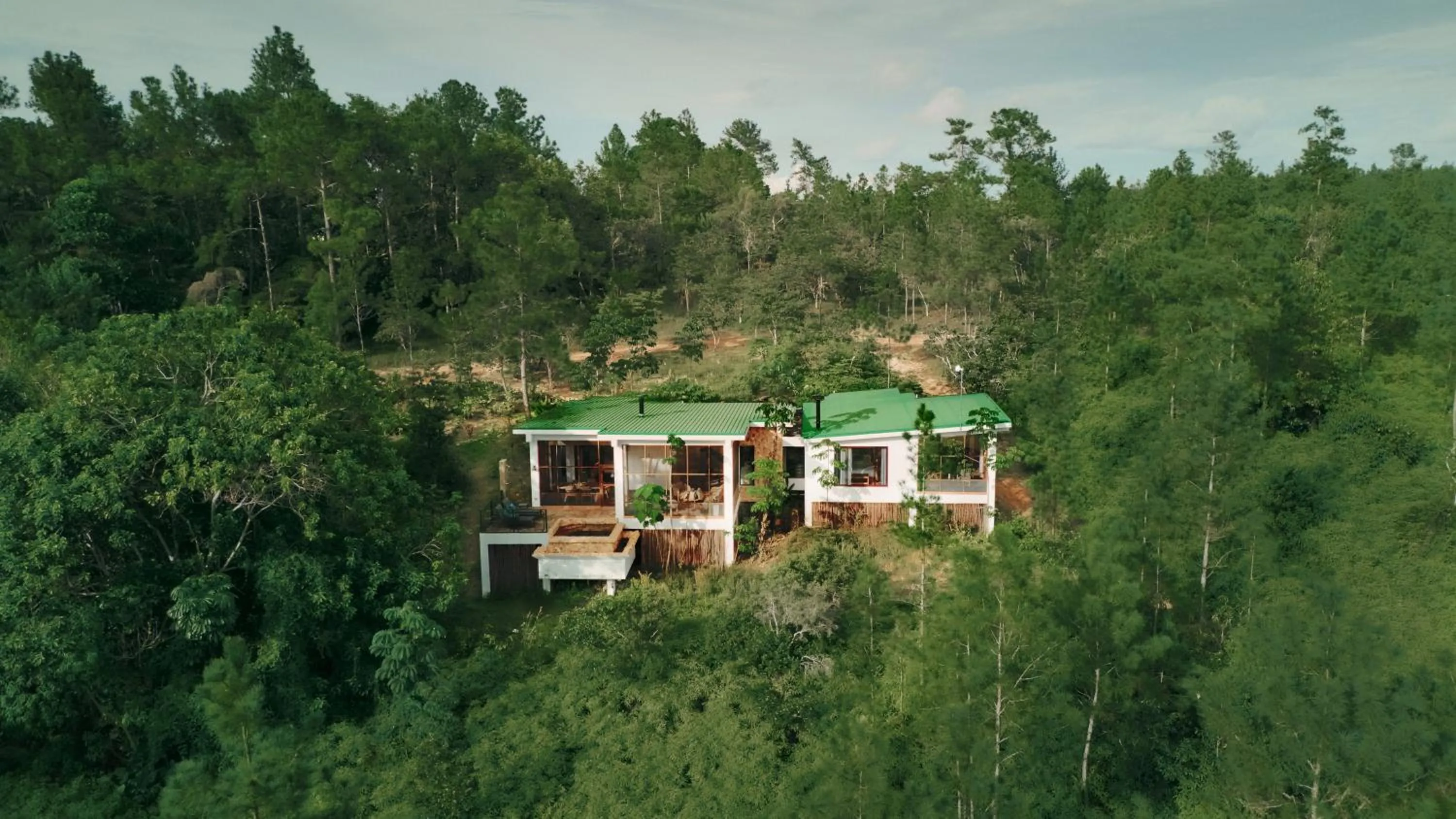 Property building in Hidden Valley Wilderness Lodge