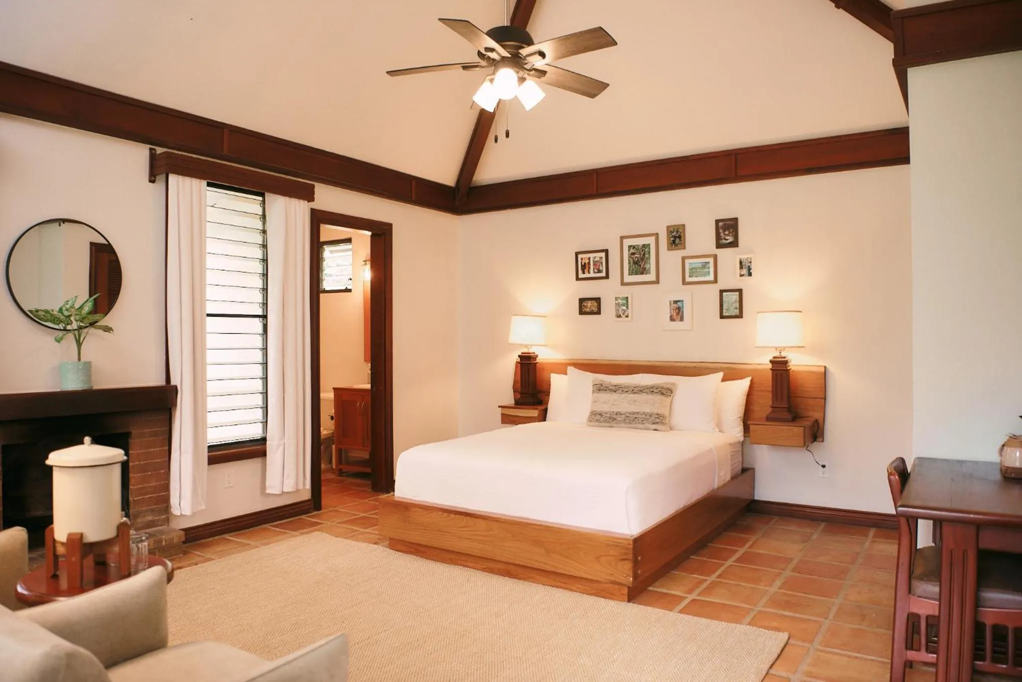 Bed in Hidden Valley Wilderness Lodge