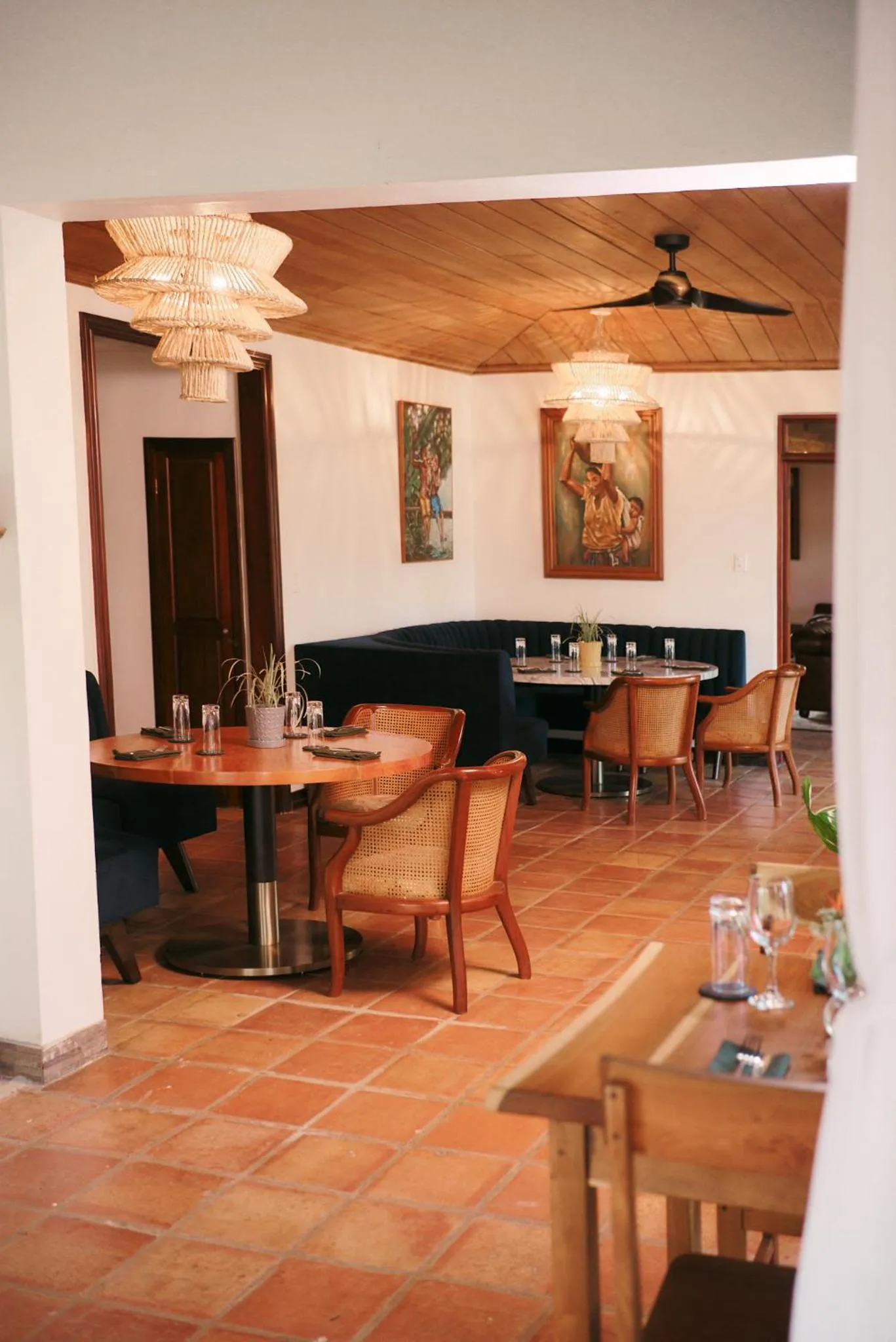 Restaurant/places to eat in Hidden Valley Wilderness Lodge