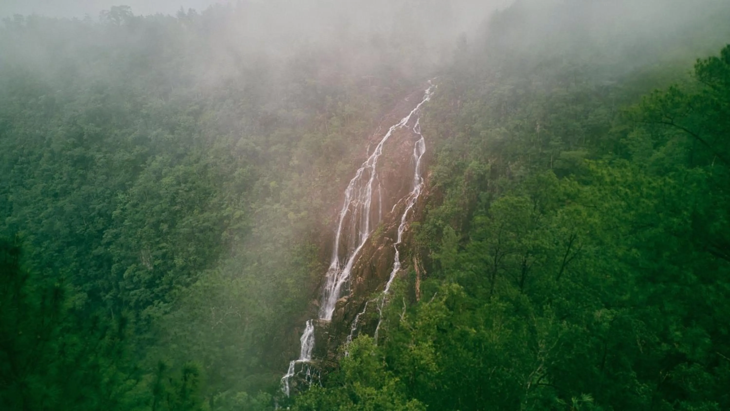 Day in Hidden Valley Wilderness Lodge
