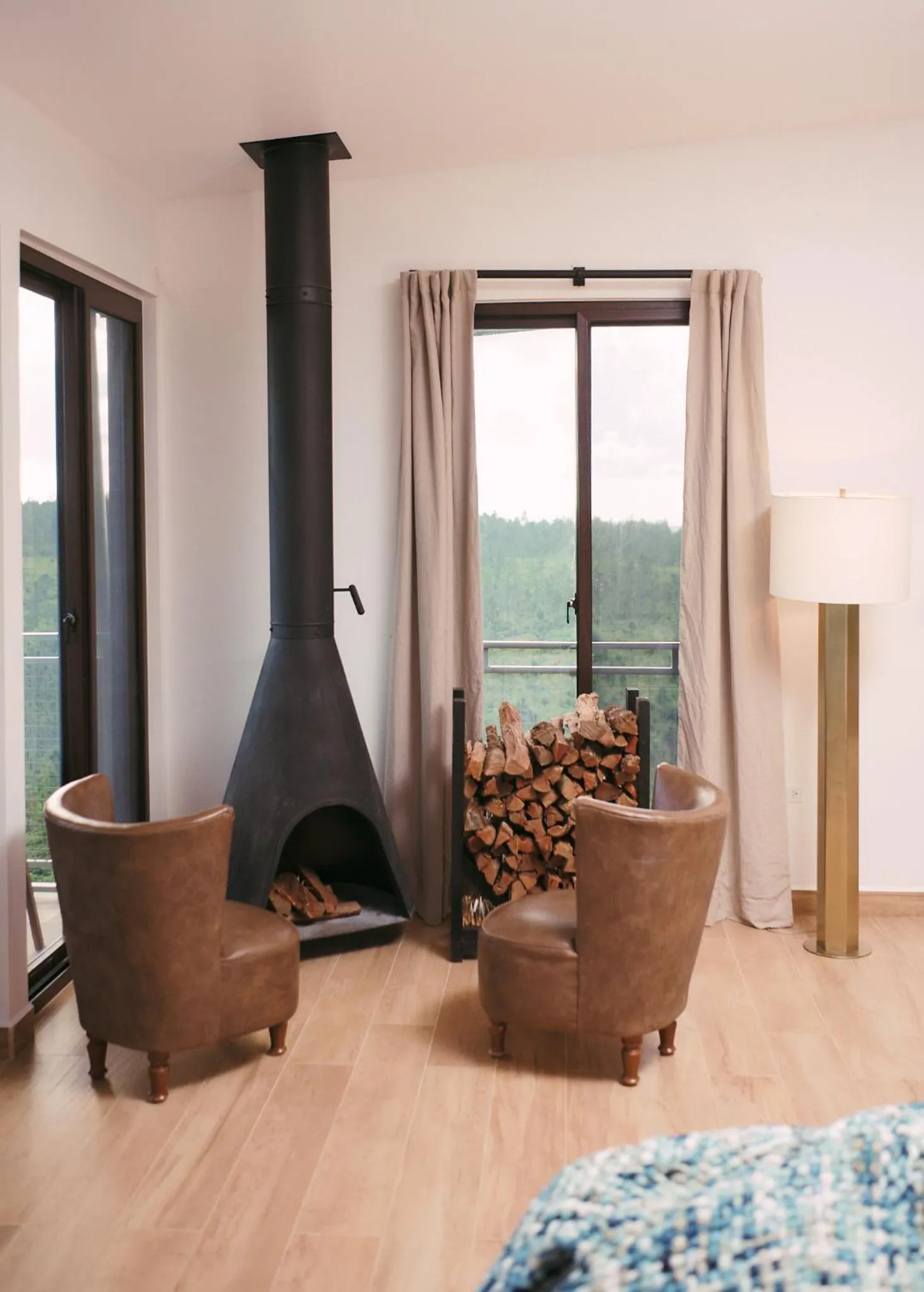 Living room in Hidden Valley Wilderness Lodge