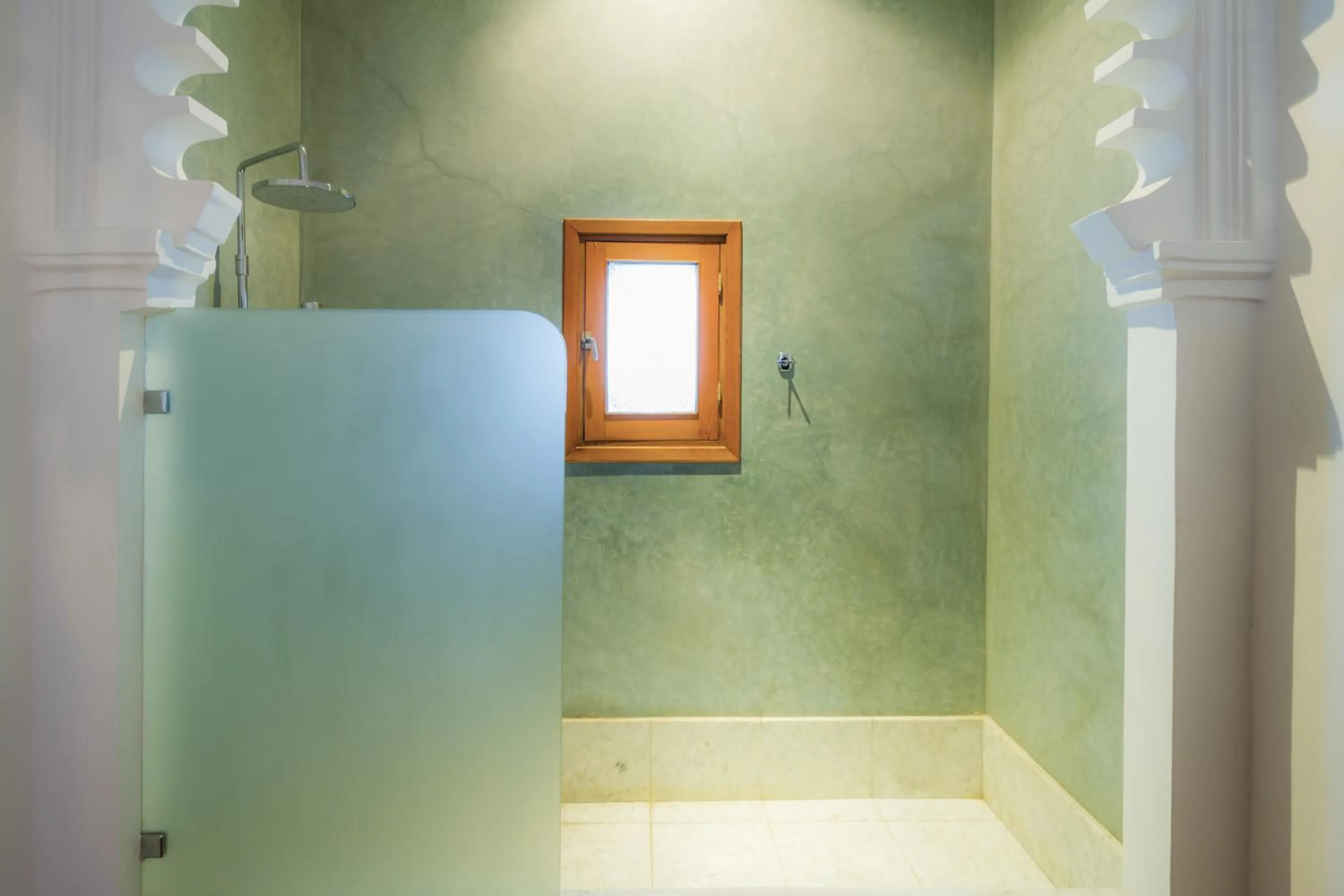 Bathroom in Hotel Blanco Riad