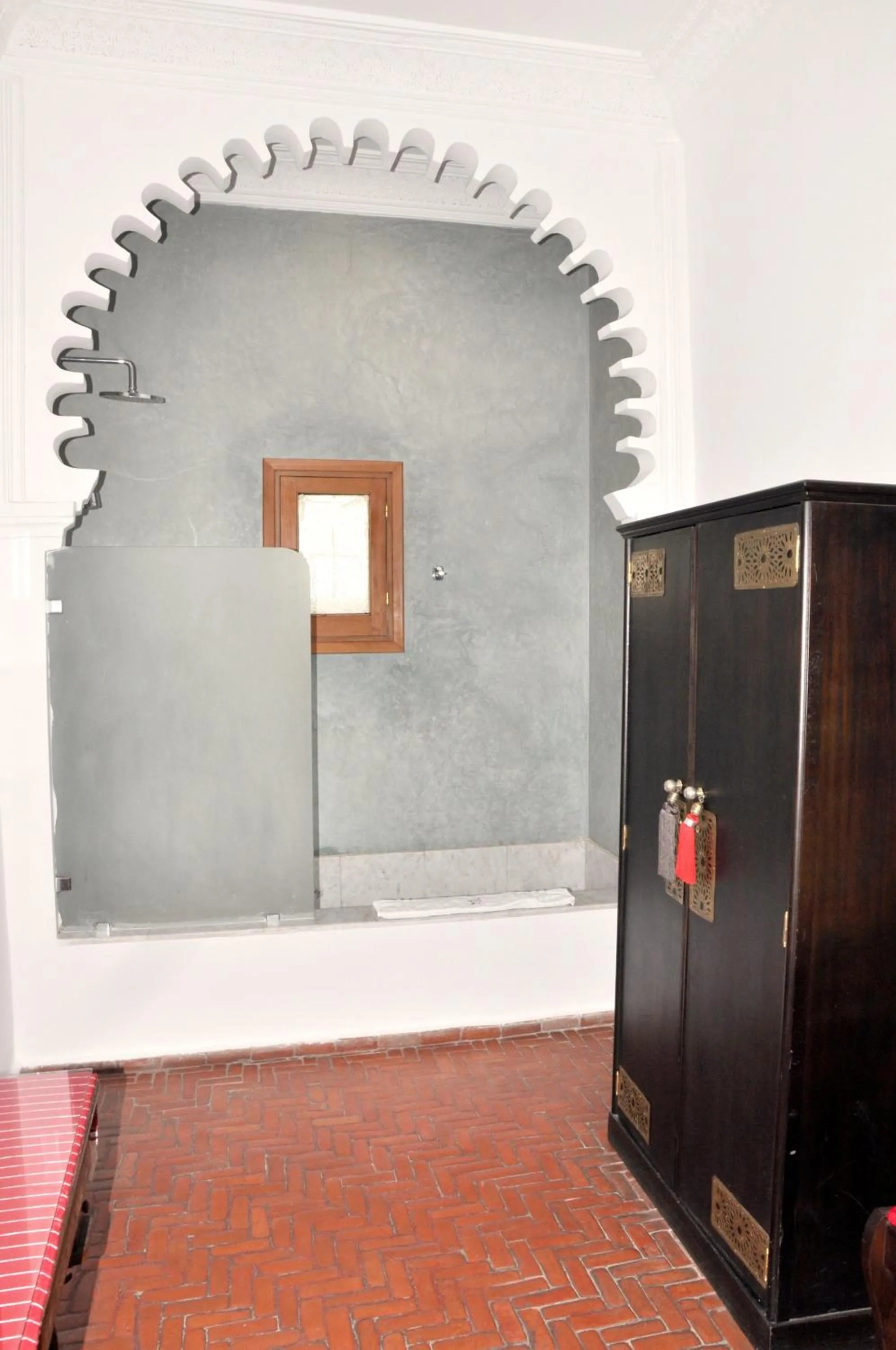 Bathroom in Hotel Blanco Riad