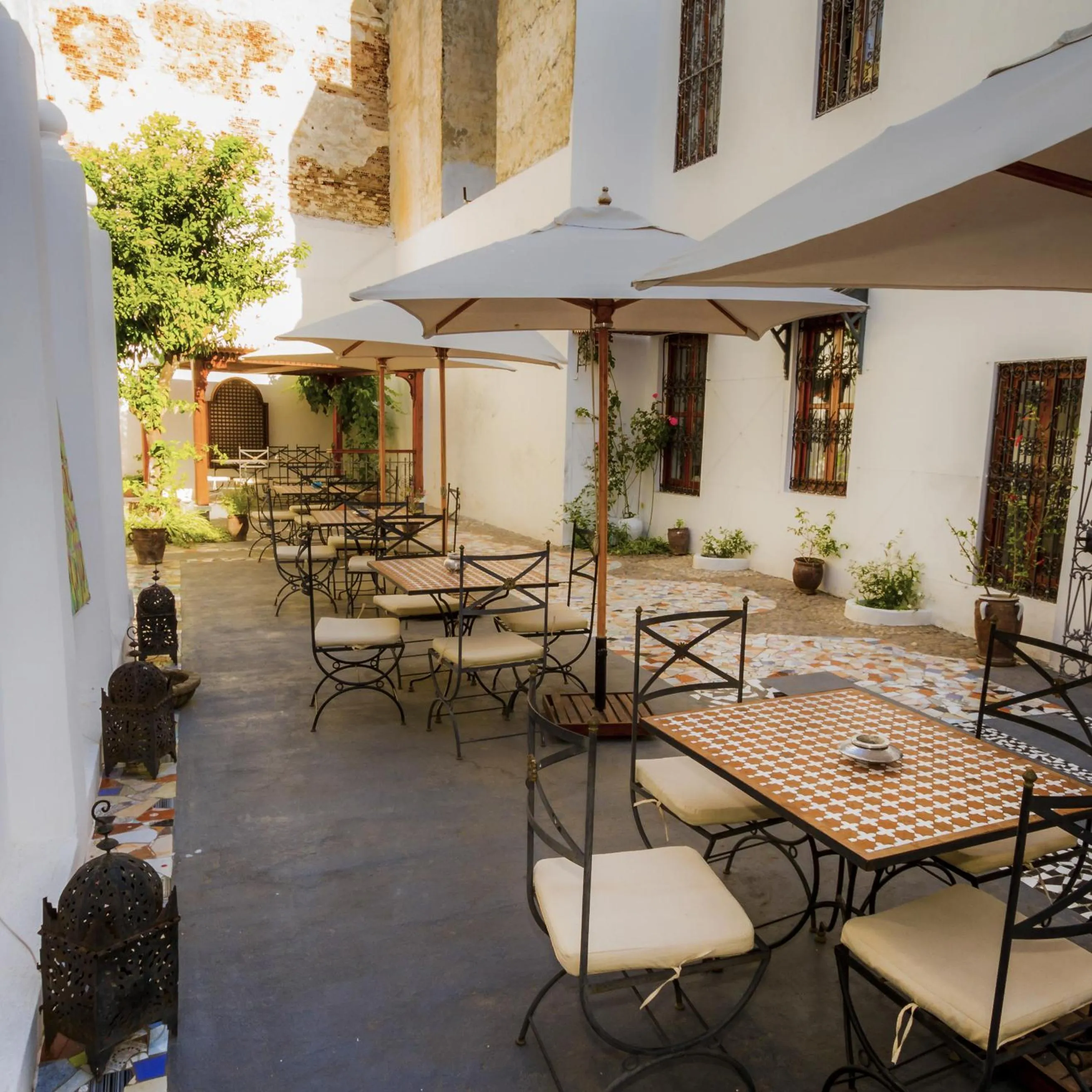 Patio in Hotel Blanco Riad