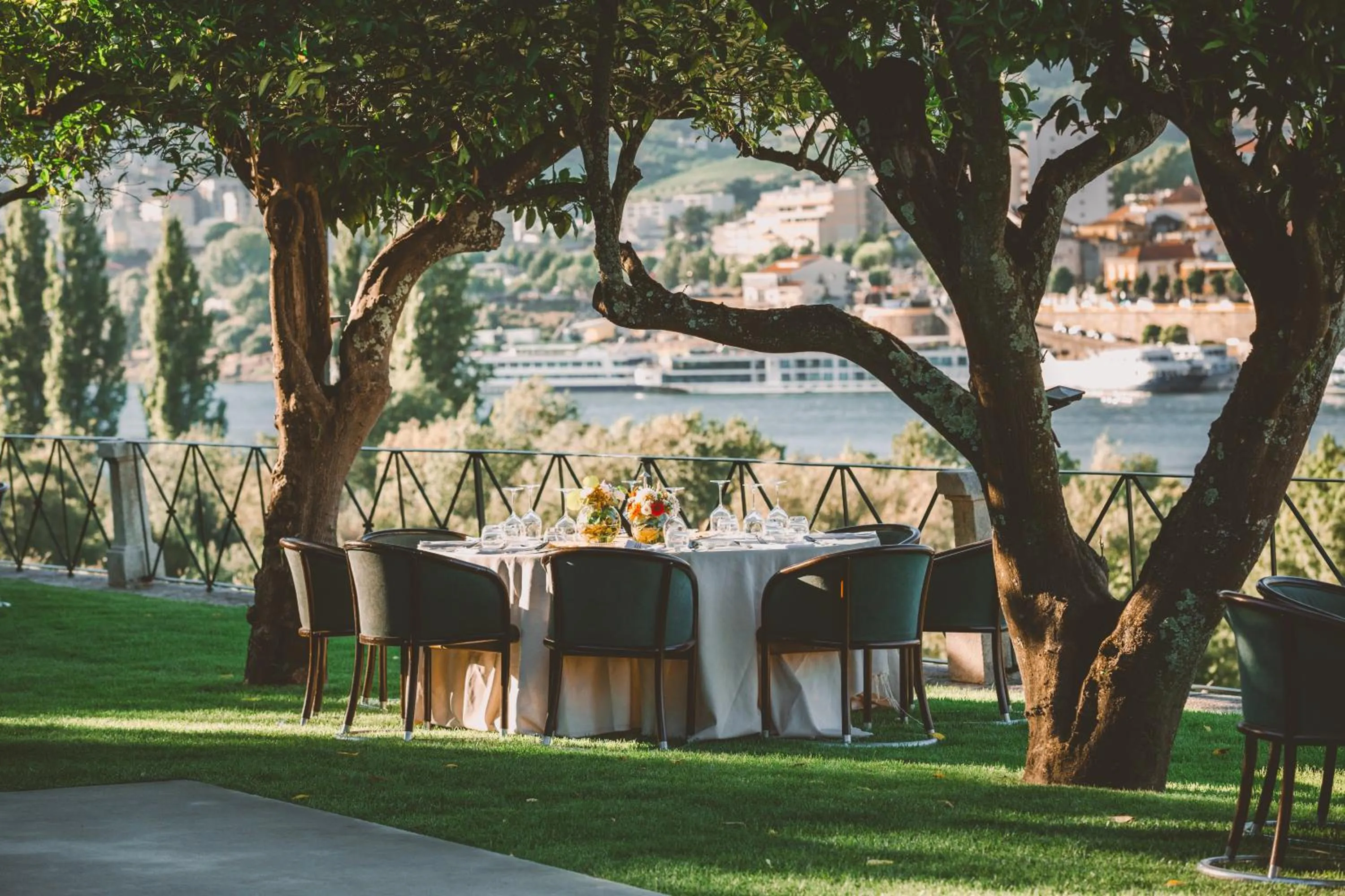 Garden view in Casa Dos Varais, Manor House