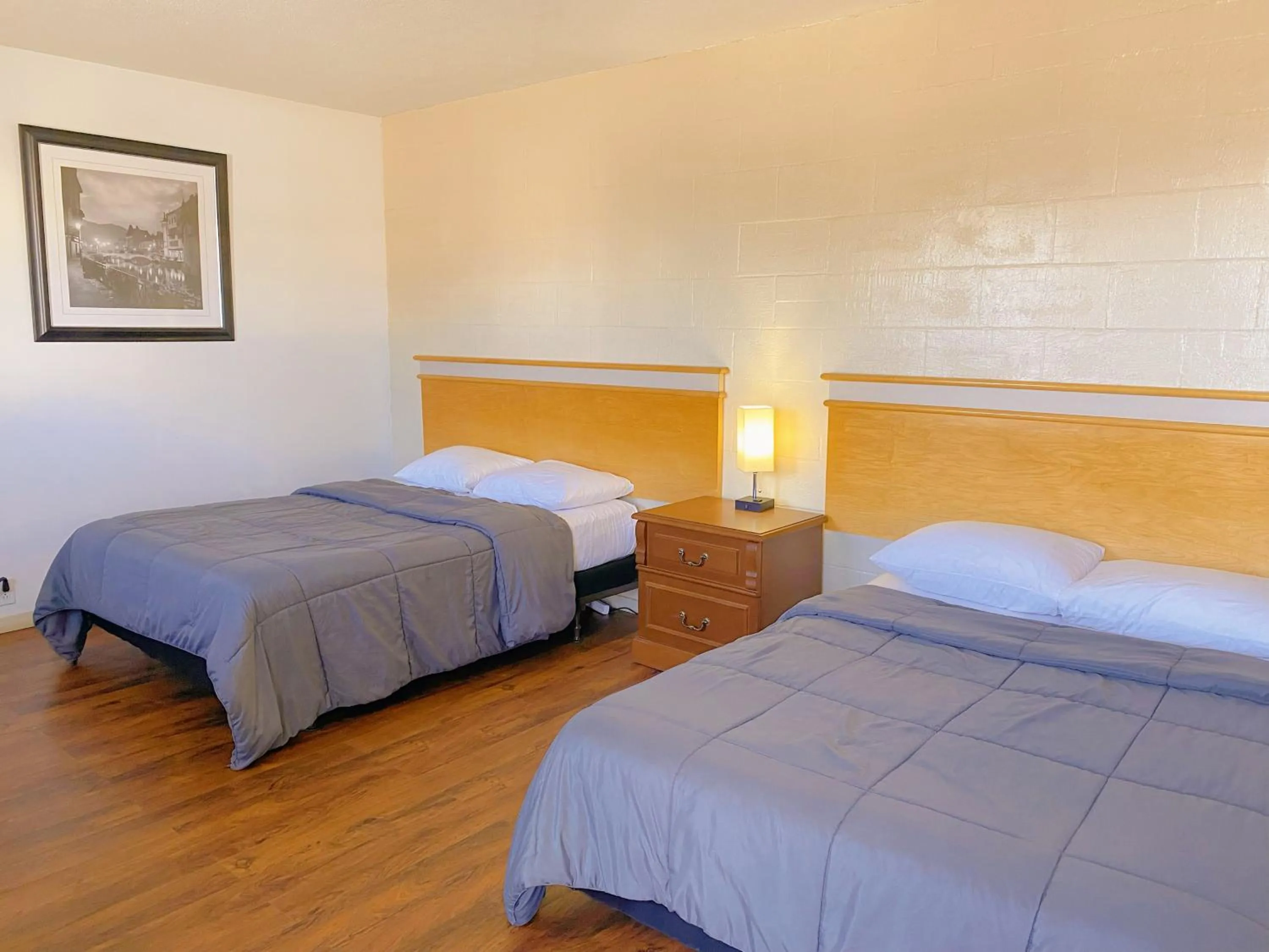 Bed in Motel Grande Ile