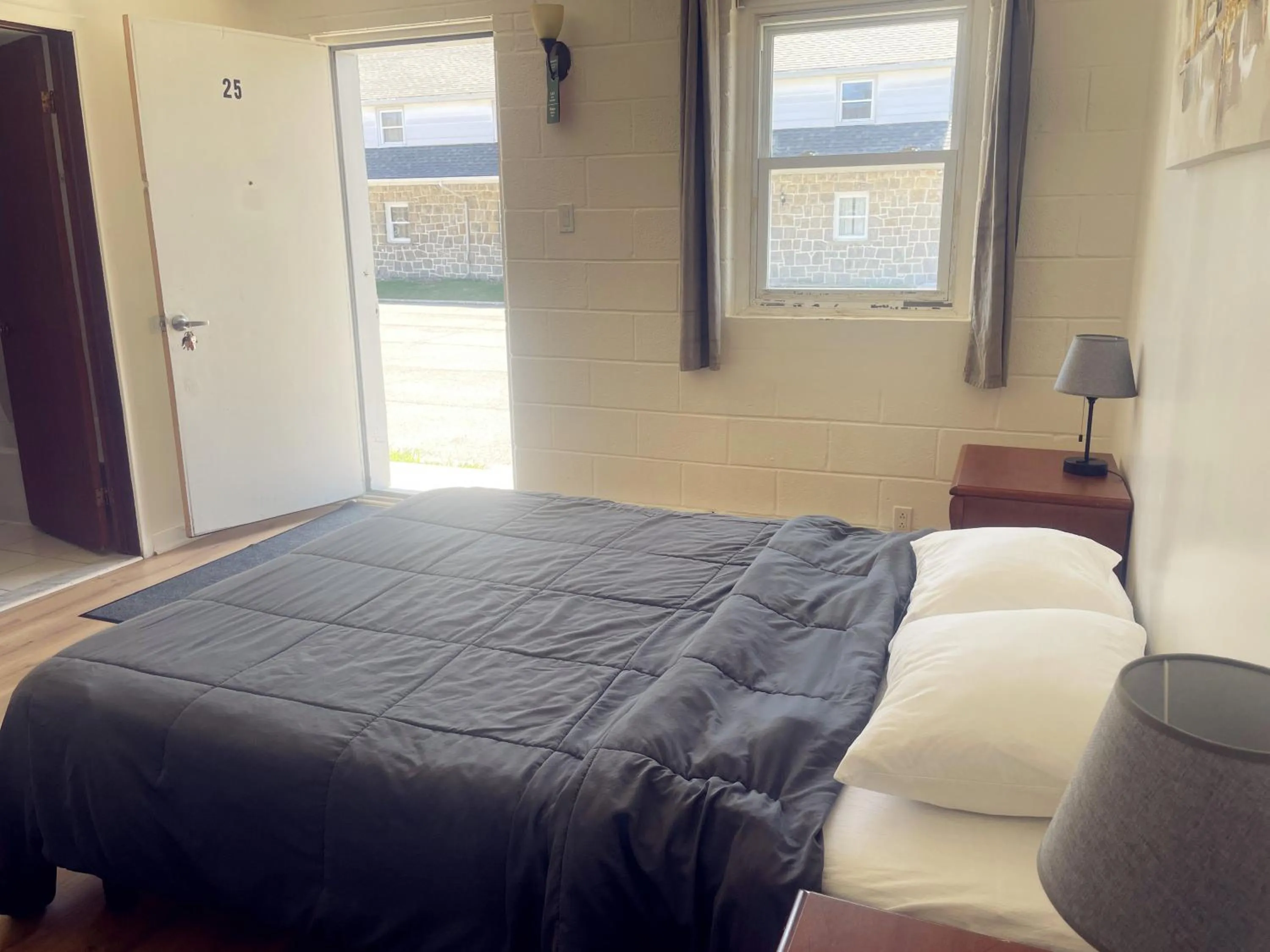 Bed in Motel Grande Ile