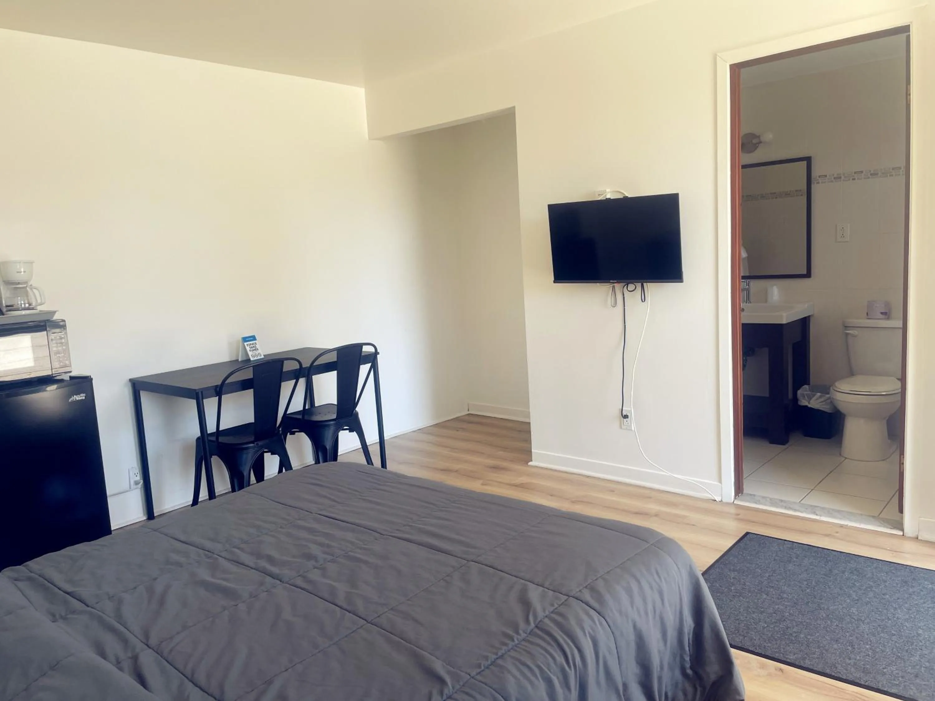 Bed in Motel Grande Ile