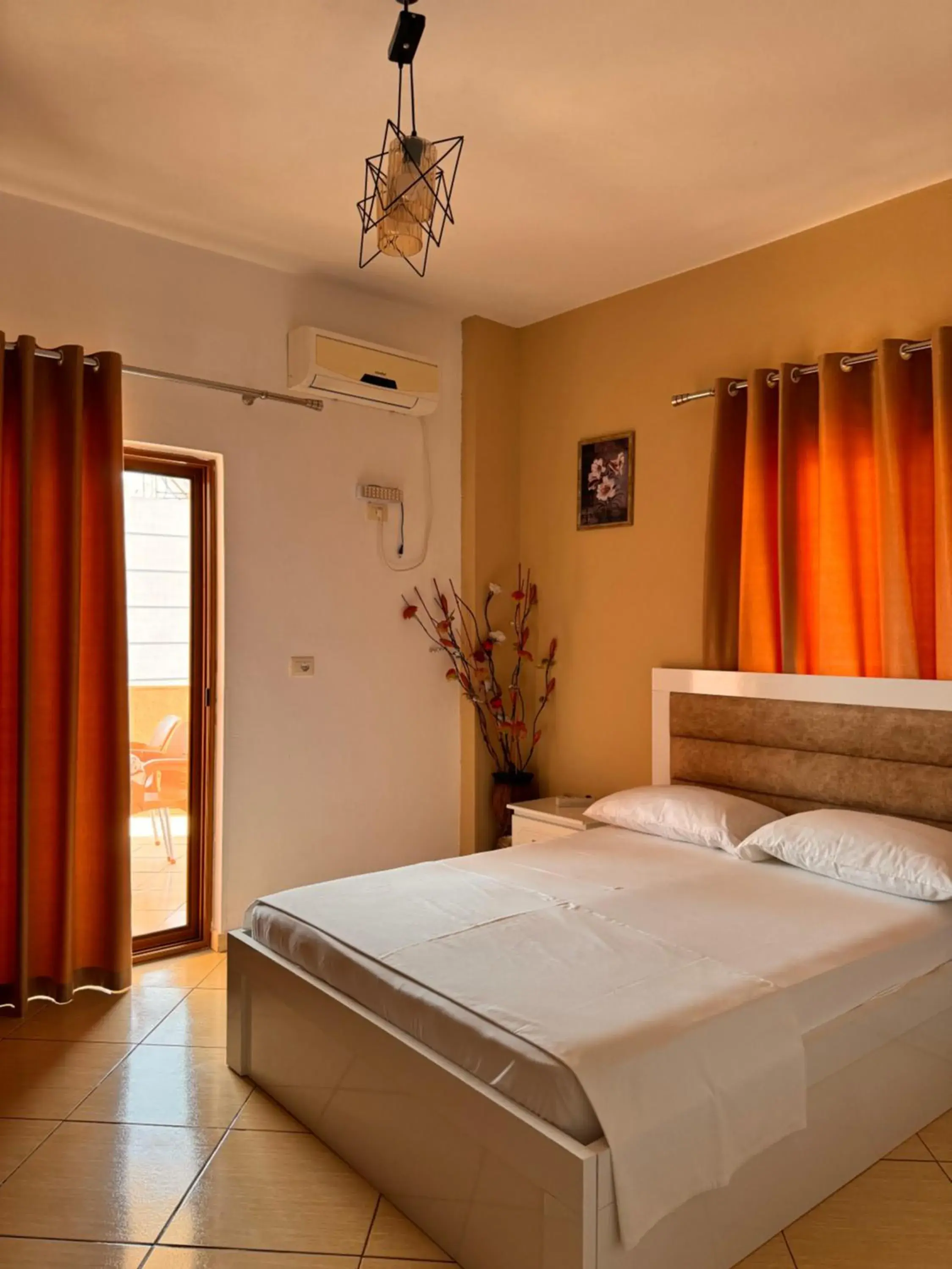 Apartment with Balcony in Vila Spiro Apartment with Balcony in Vila Spiro