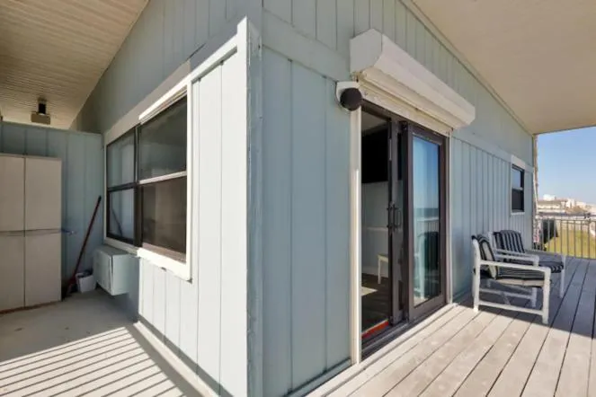 Balcony/Terrace in Coastal Waters