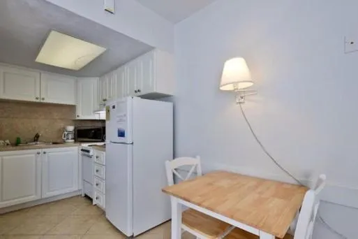 Kitchen or kitchenette in Coastal Waters