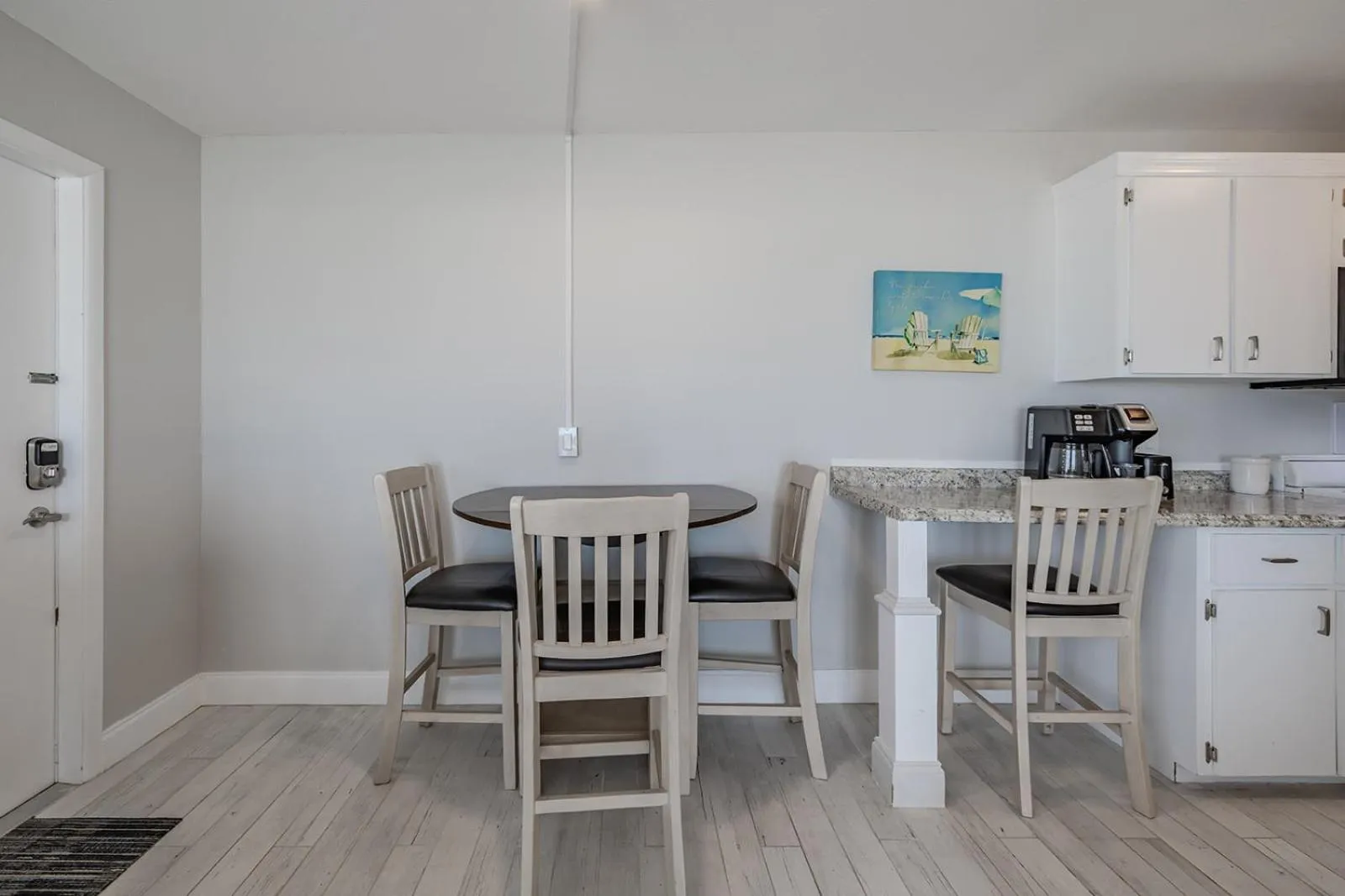 Kitchen or kitchenette in Coastal Waters