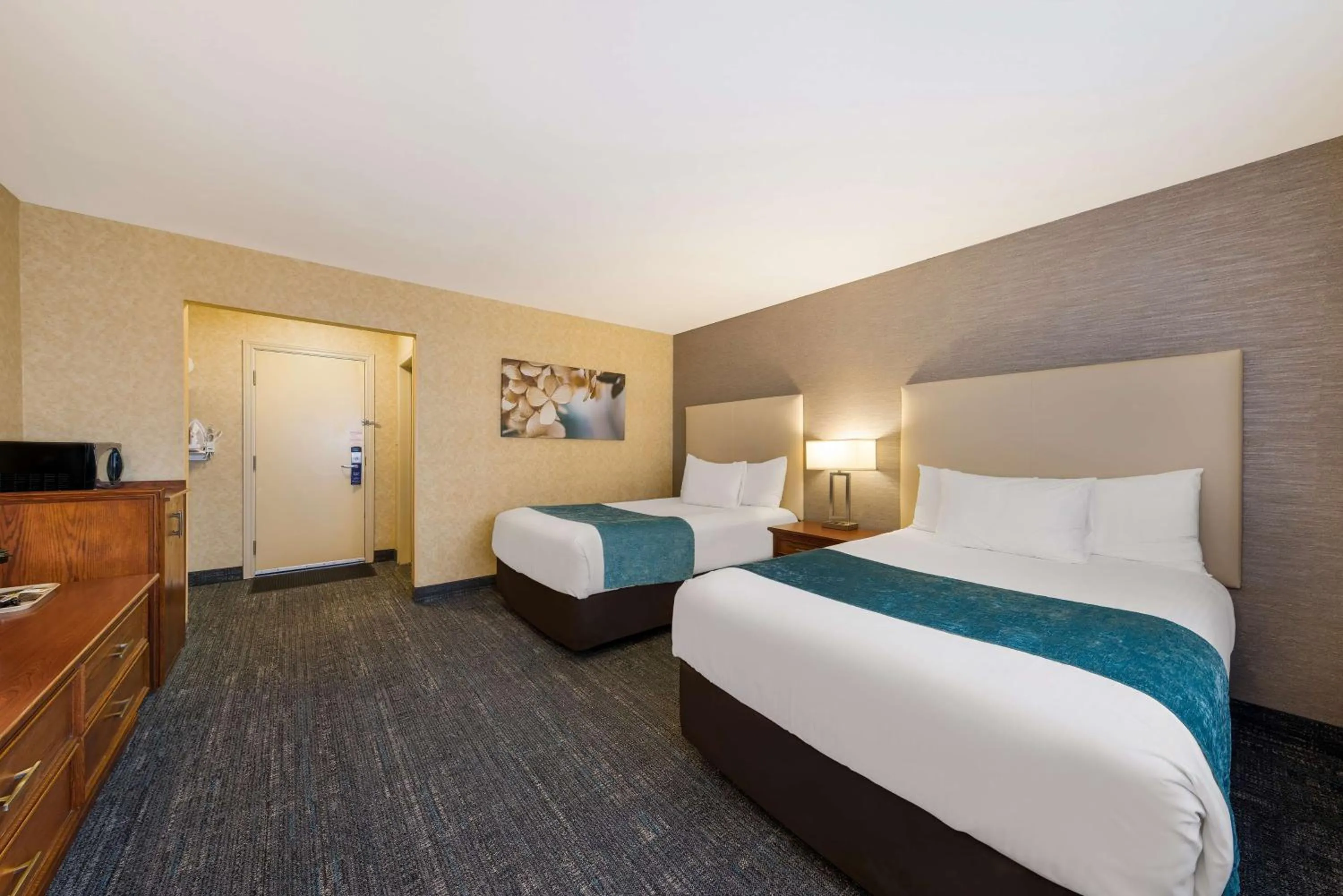 Bedroom, Bed in Best Western Voyageur Place Hotel