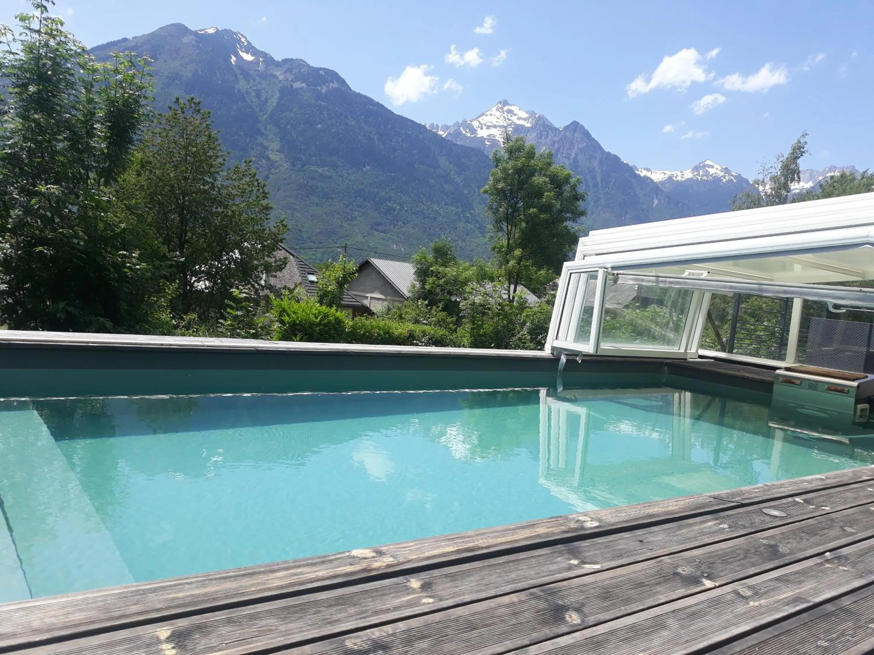 Pool view in L'Entre 2 Cols