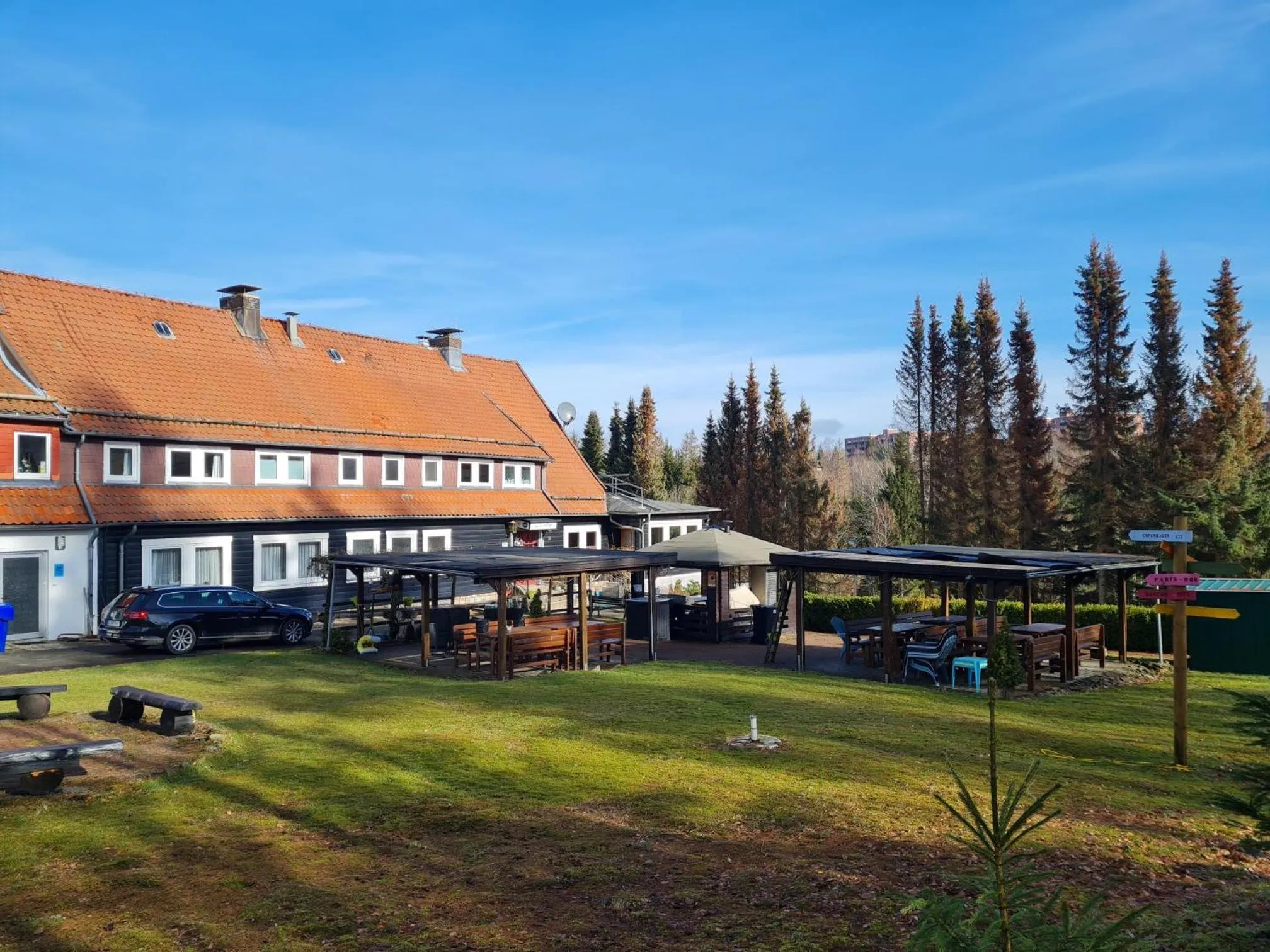 Property building in Welt Lodge