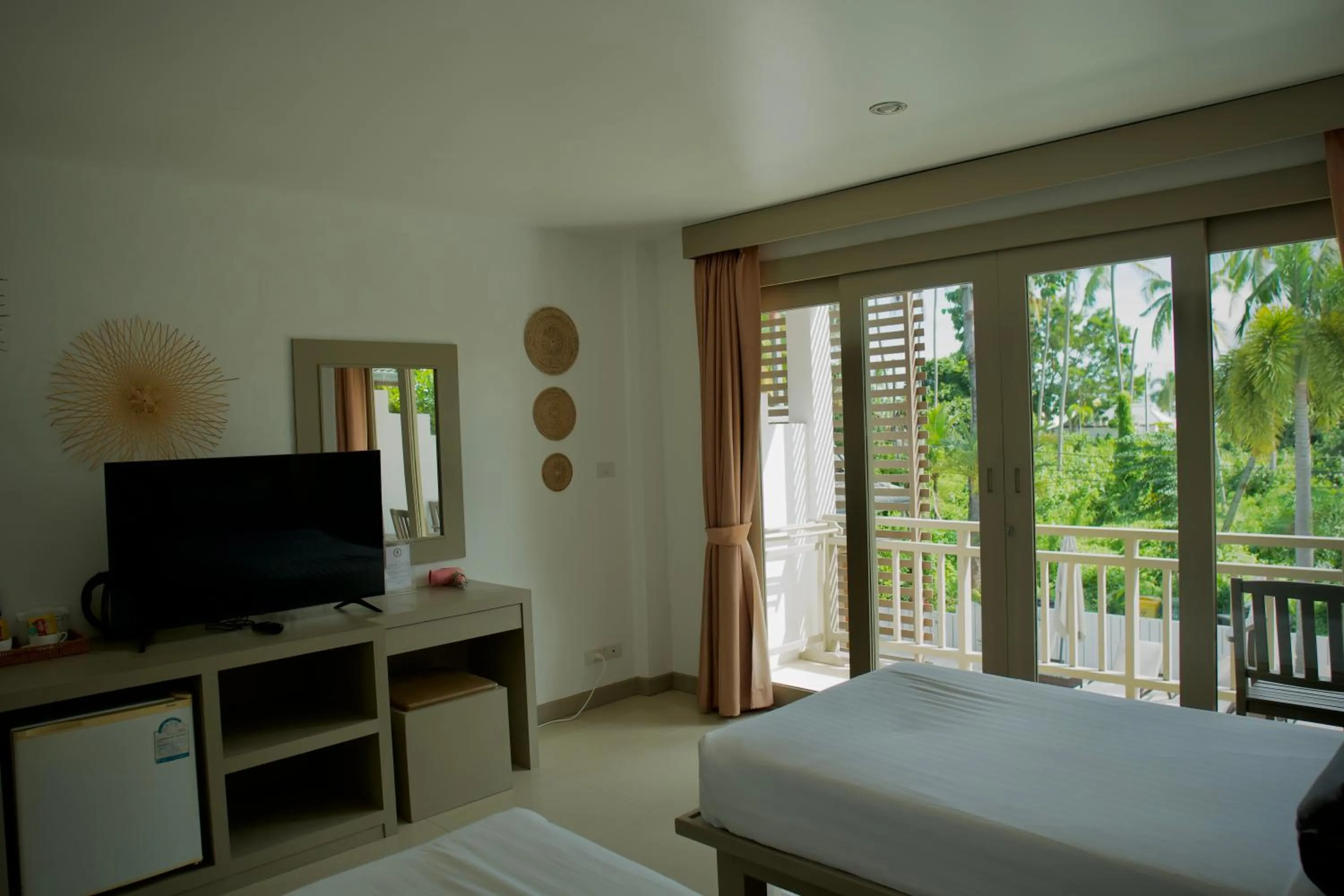 Bed in Ampha Place Hotel