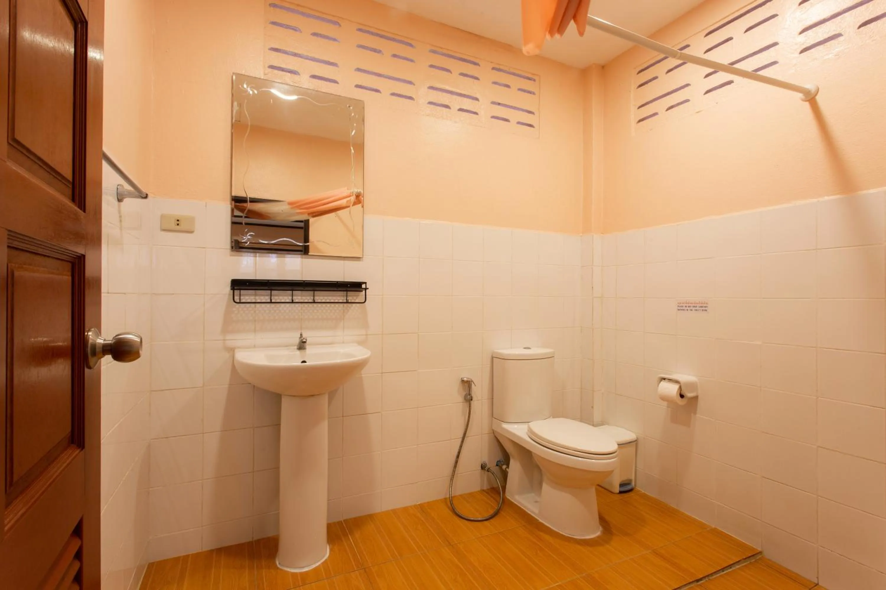 Bathroom in Harry's Bungalows