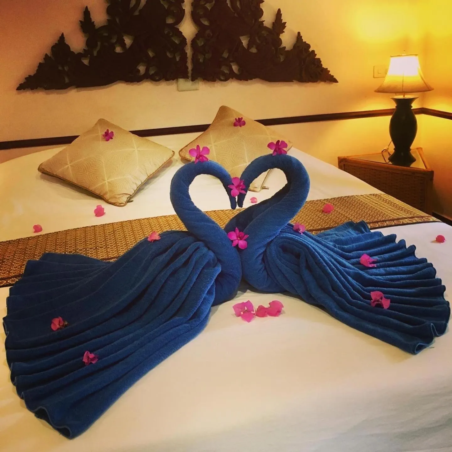 Bedroom, Bed in Harry's Bungalows